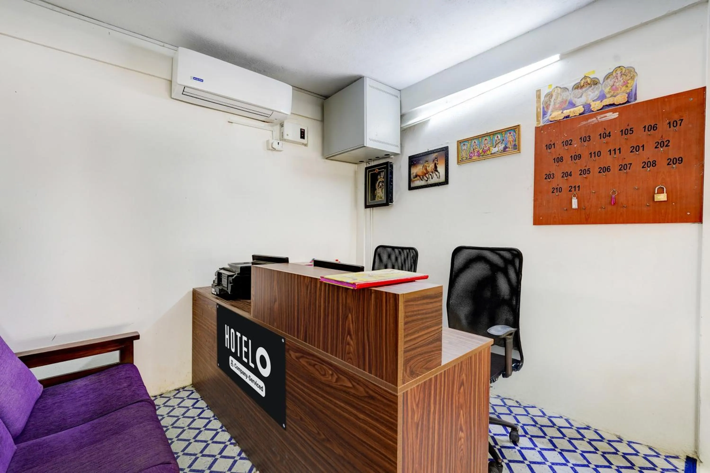 Lobby or reception in Super Collection O Sathyabama University Sithalapakkam Formerly Srinivasa Residency