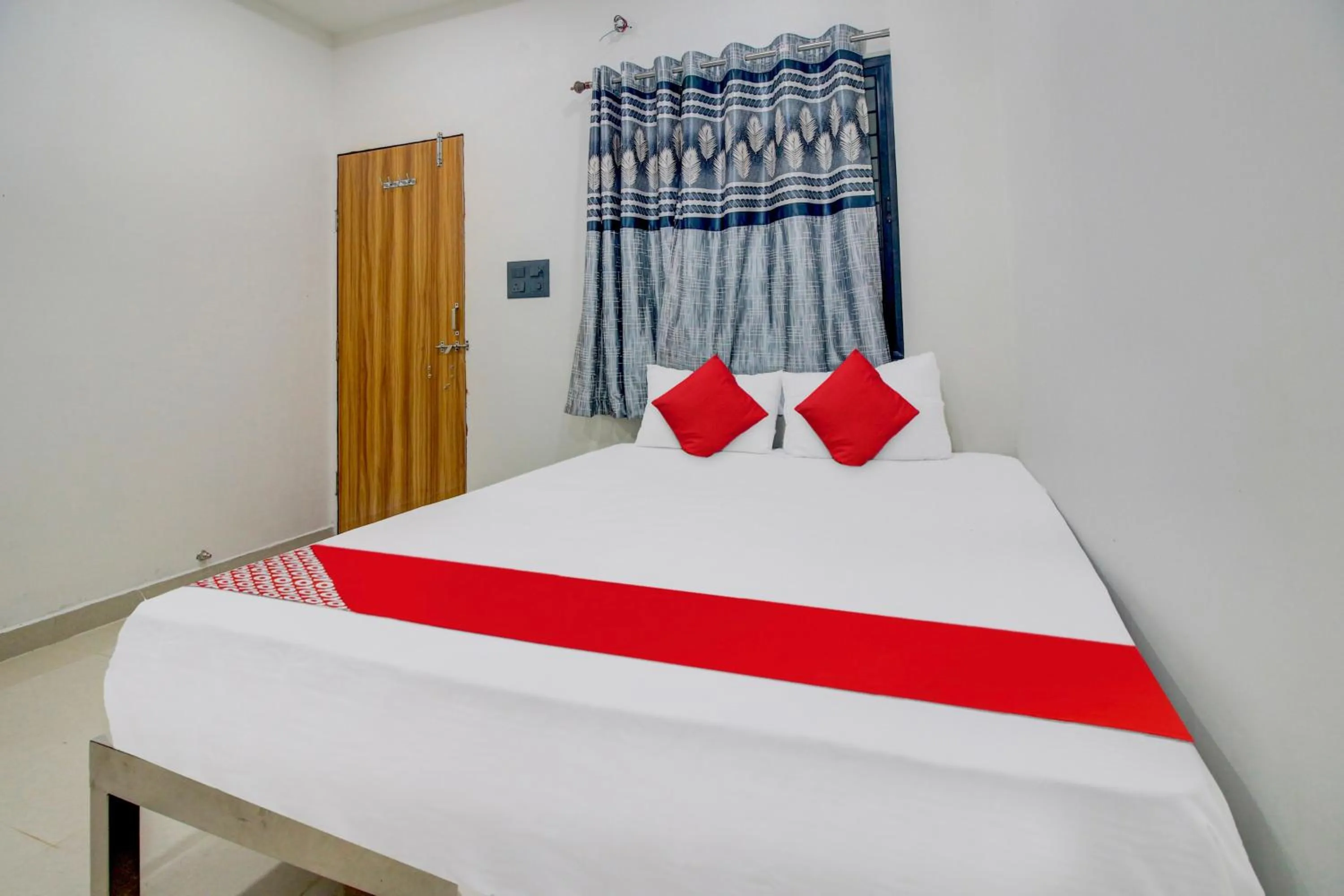 Hotel O Roman Inn