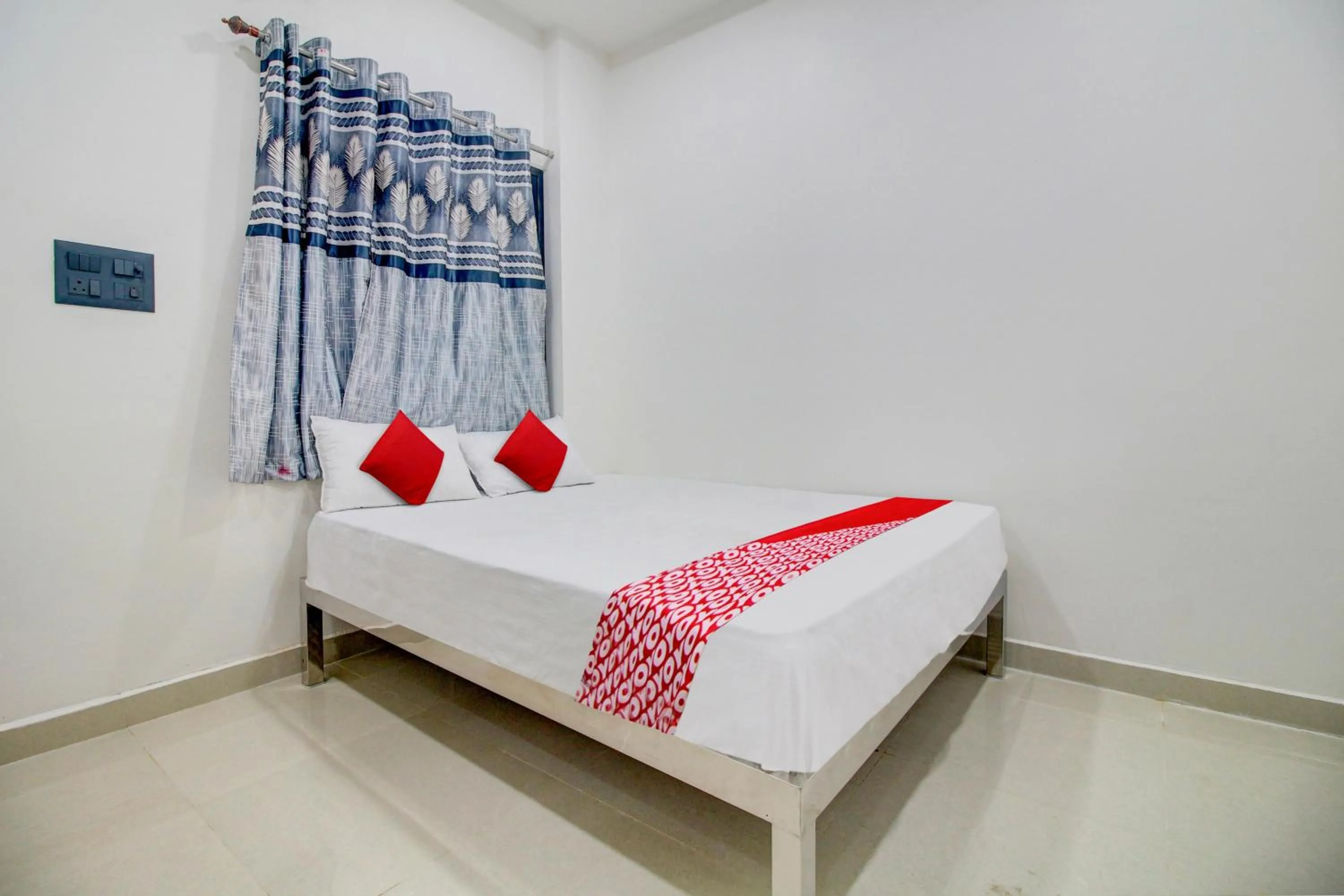Hotel O Roman Inn