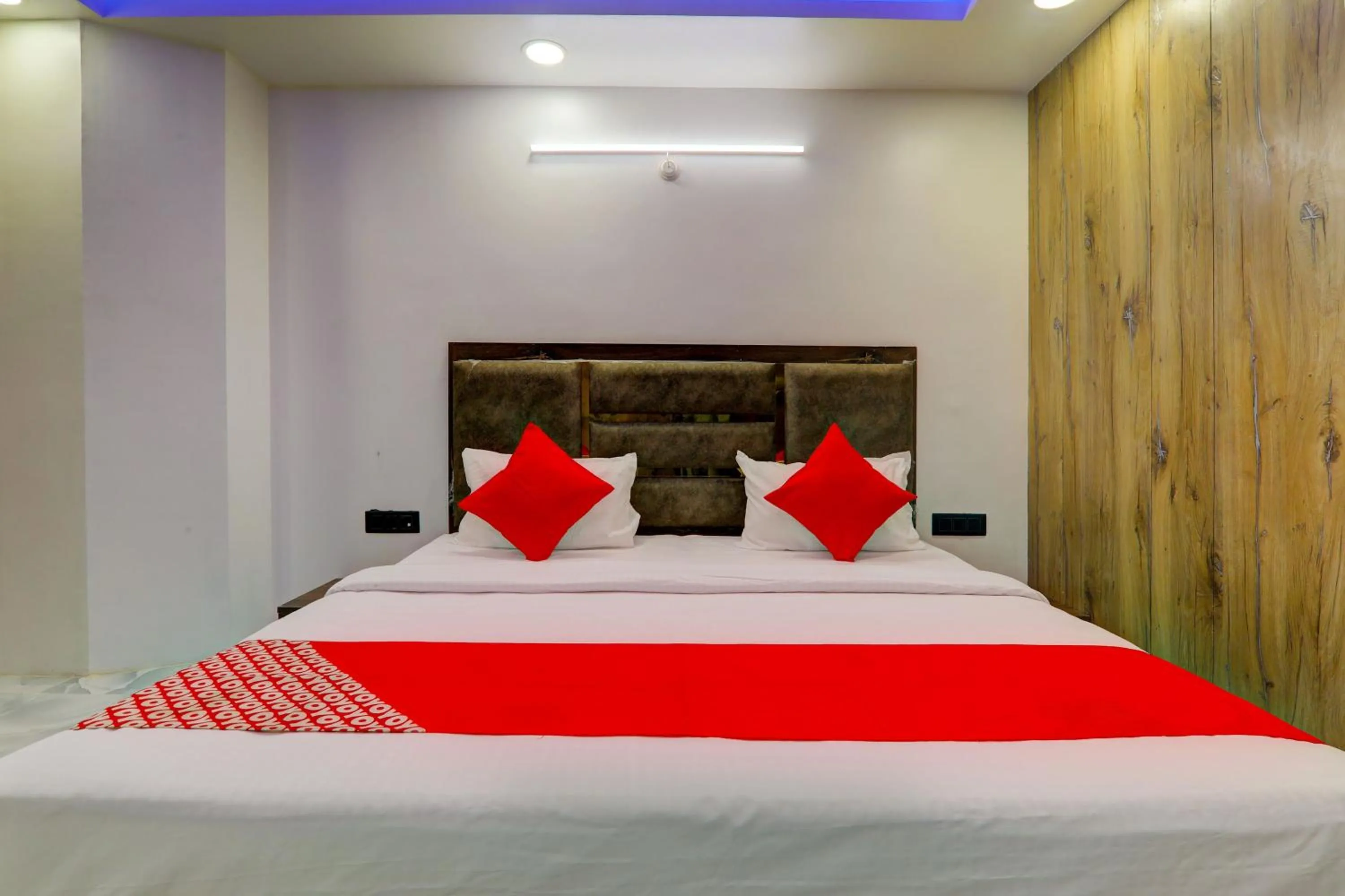 Bedroom, Bed in Super Hotel O Love Inn