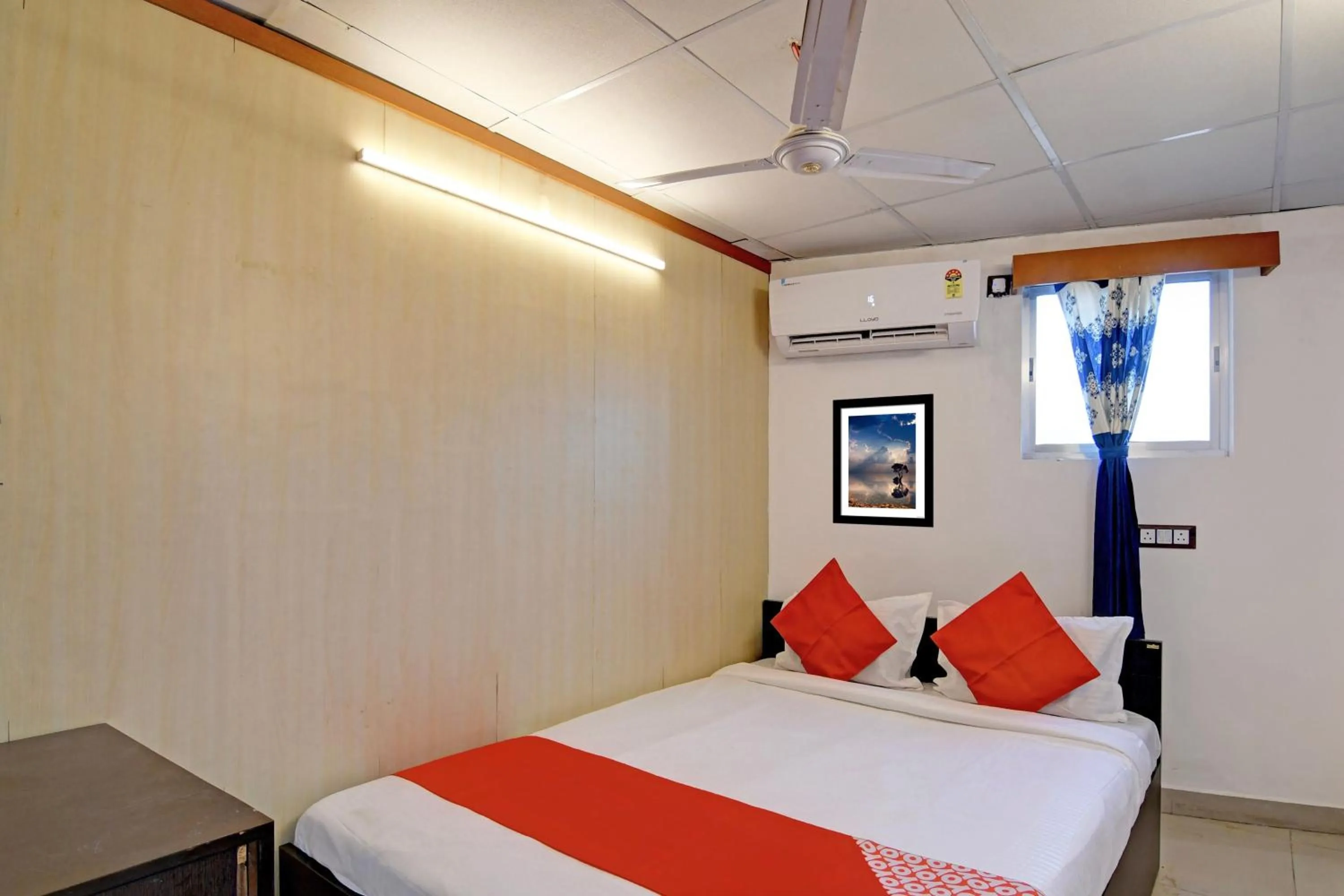 Bedroom, Bed in Super Hotel O Jalan Regency