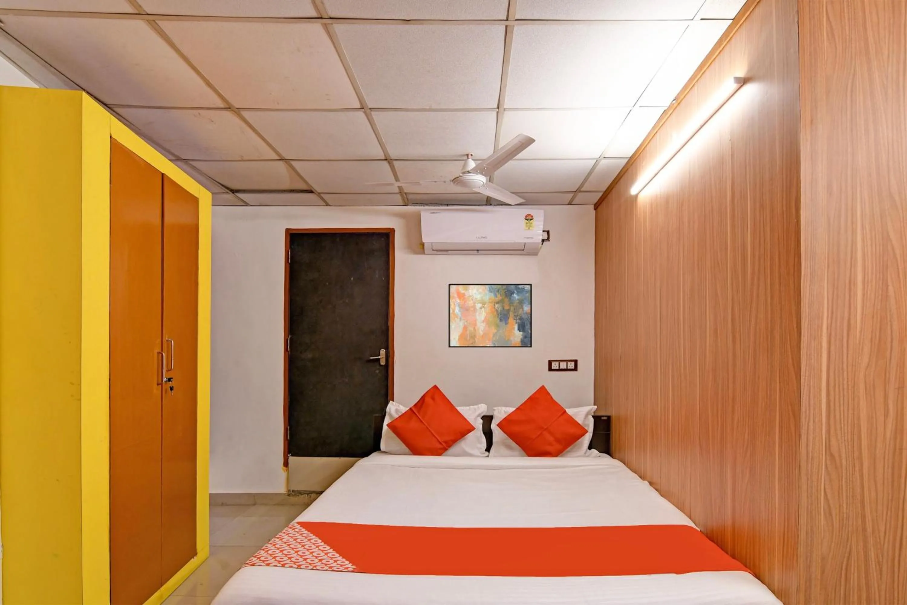 Bedroom, Bed in Super Hotel O Jalan Regency