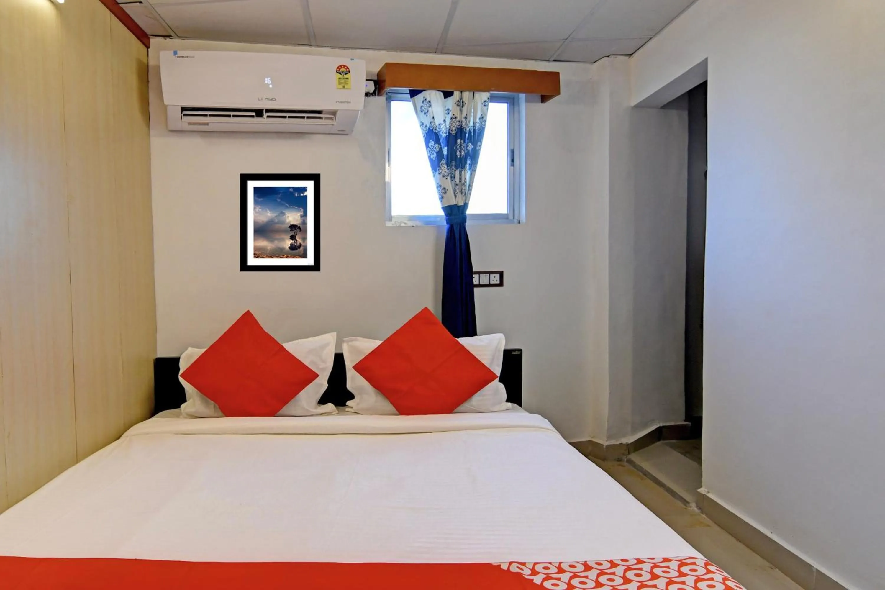 Lobby or reception, Bed in Hotel O Jalan Regency