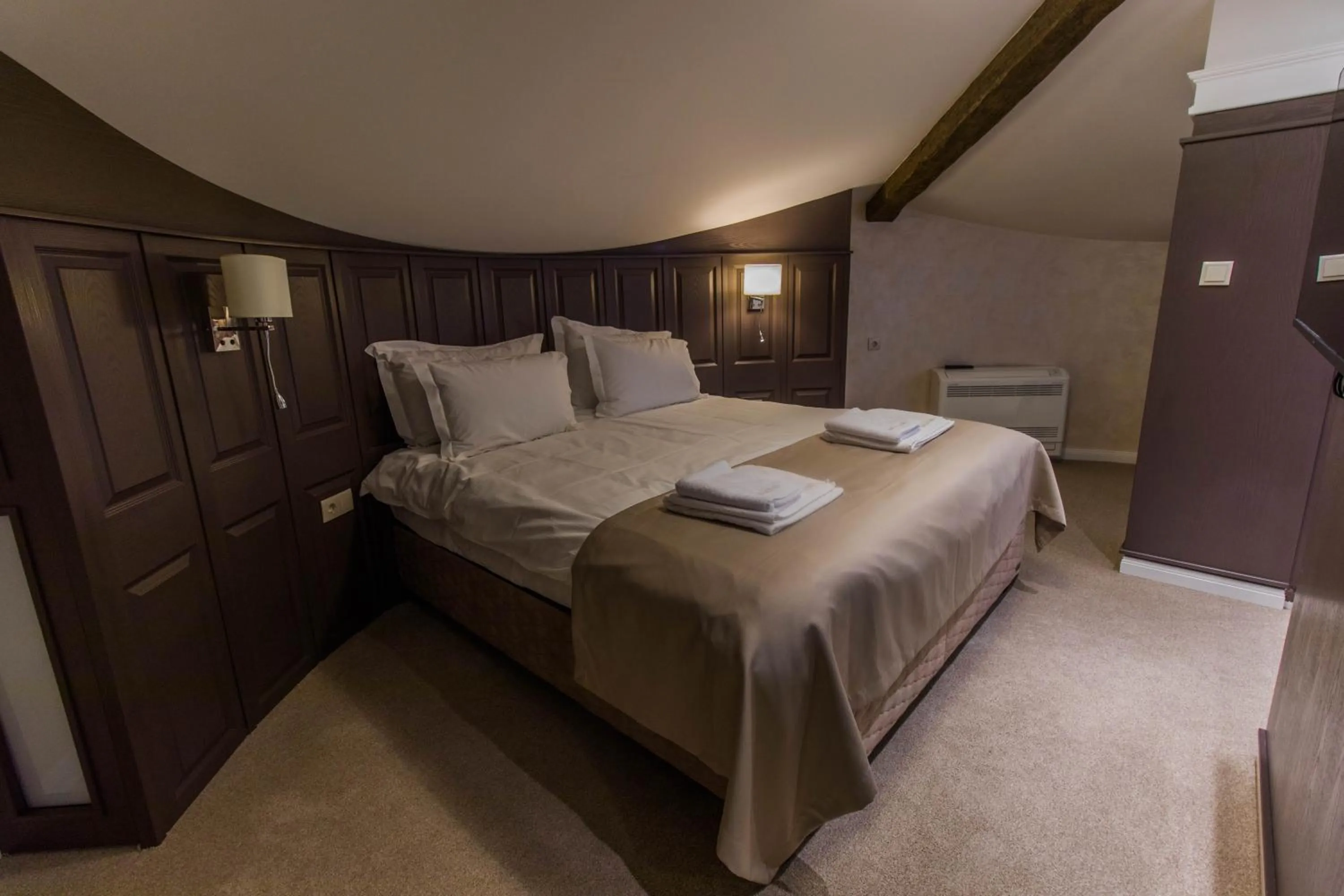 Bedroom, Bed in Hotel Bohemi