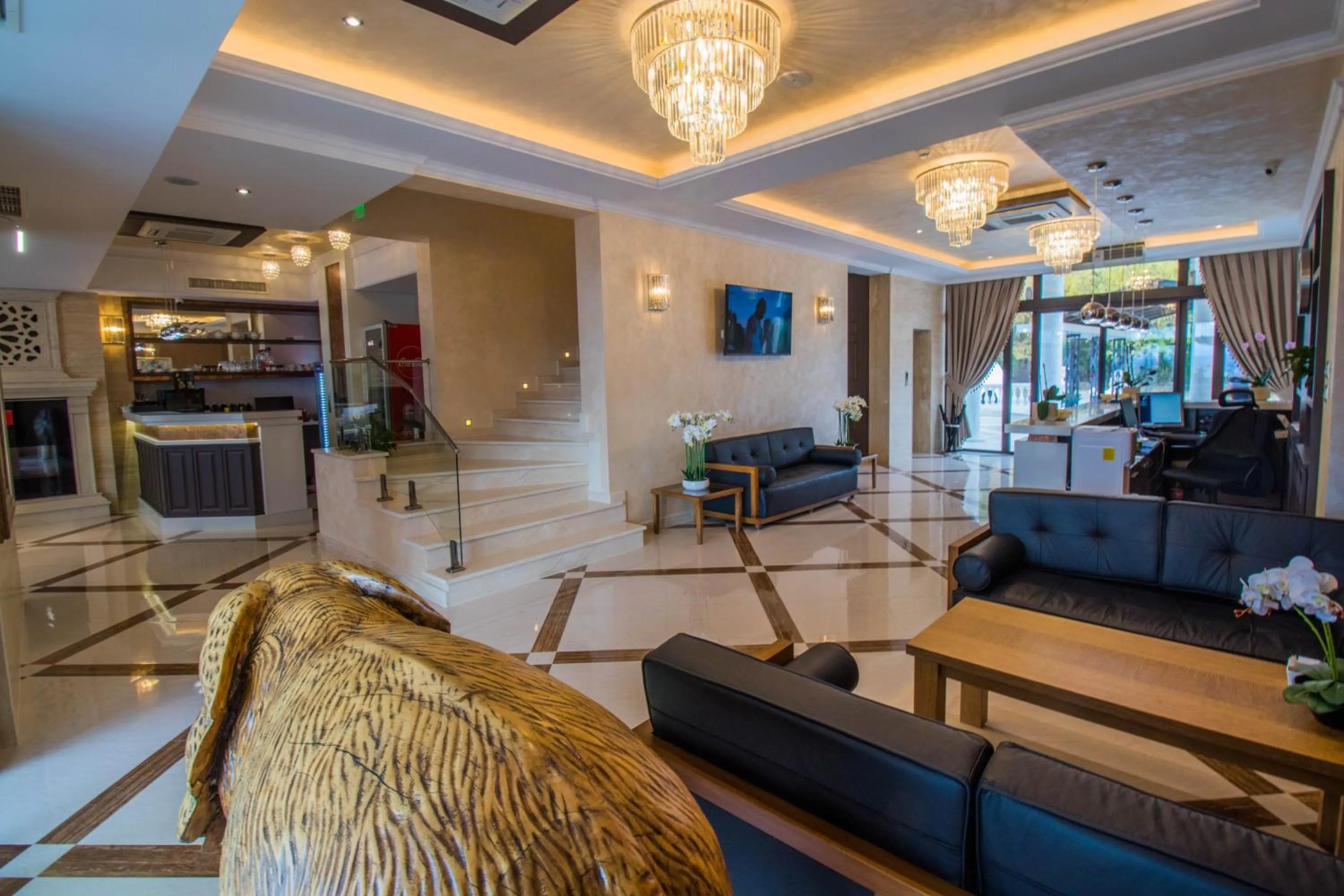 TV and multimedia in Hotel Bohemi