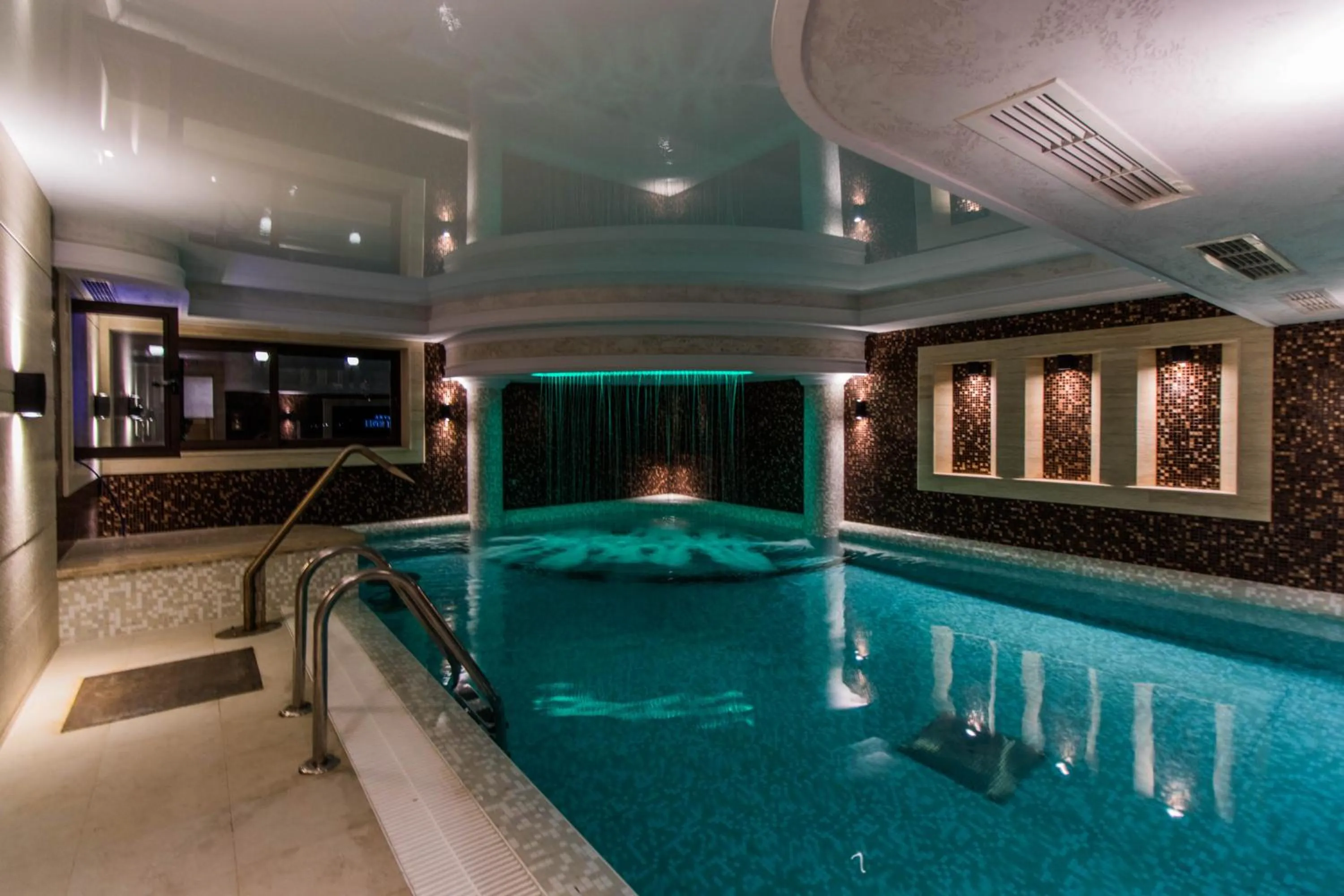 Pool view in Hotel Bohemi