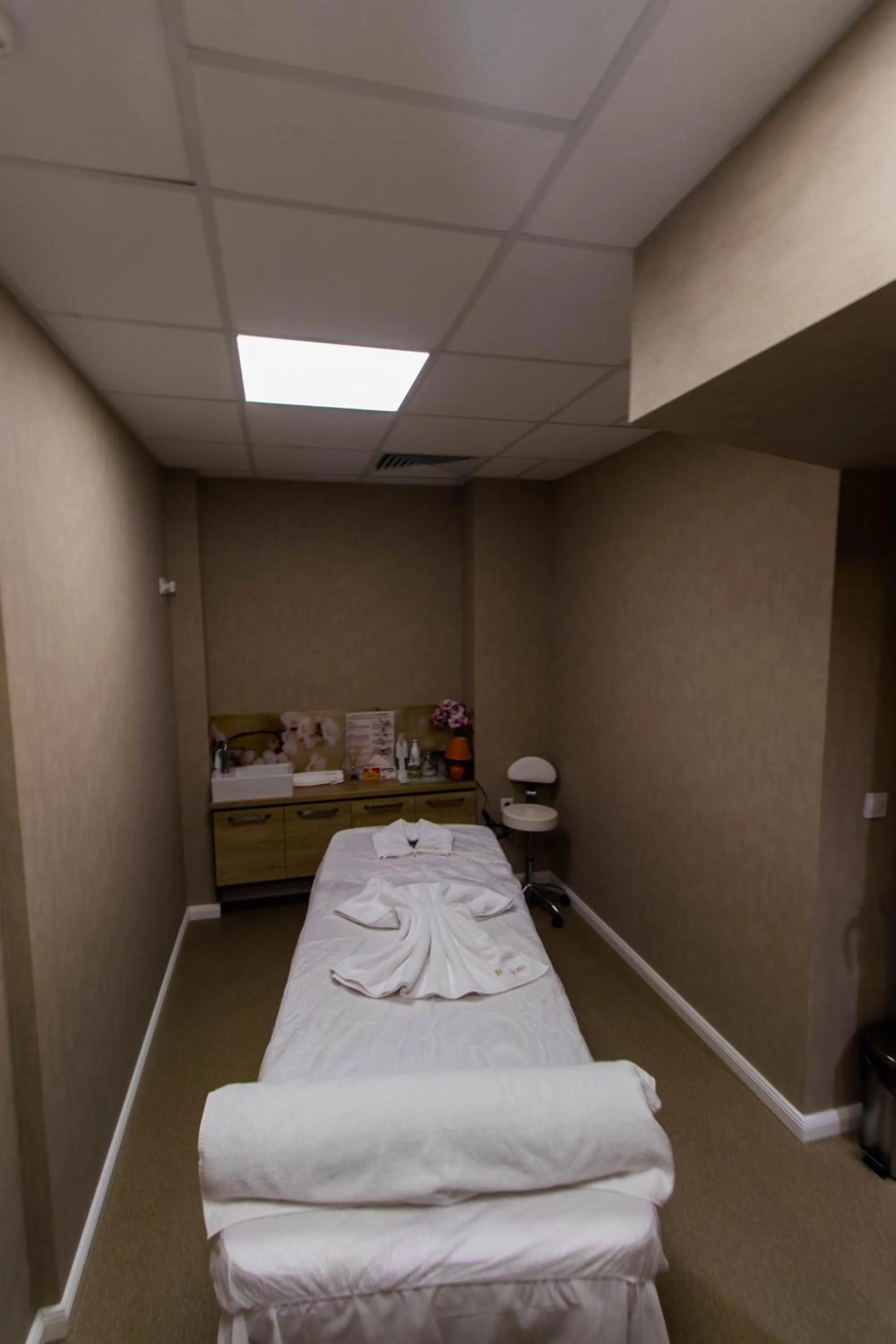 Massage, Bed in Hotel Bohemi