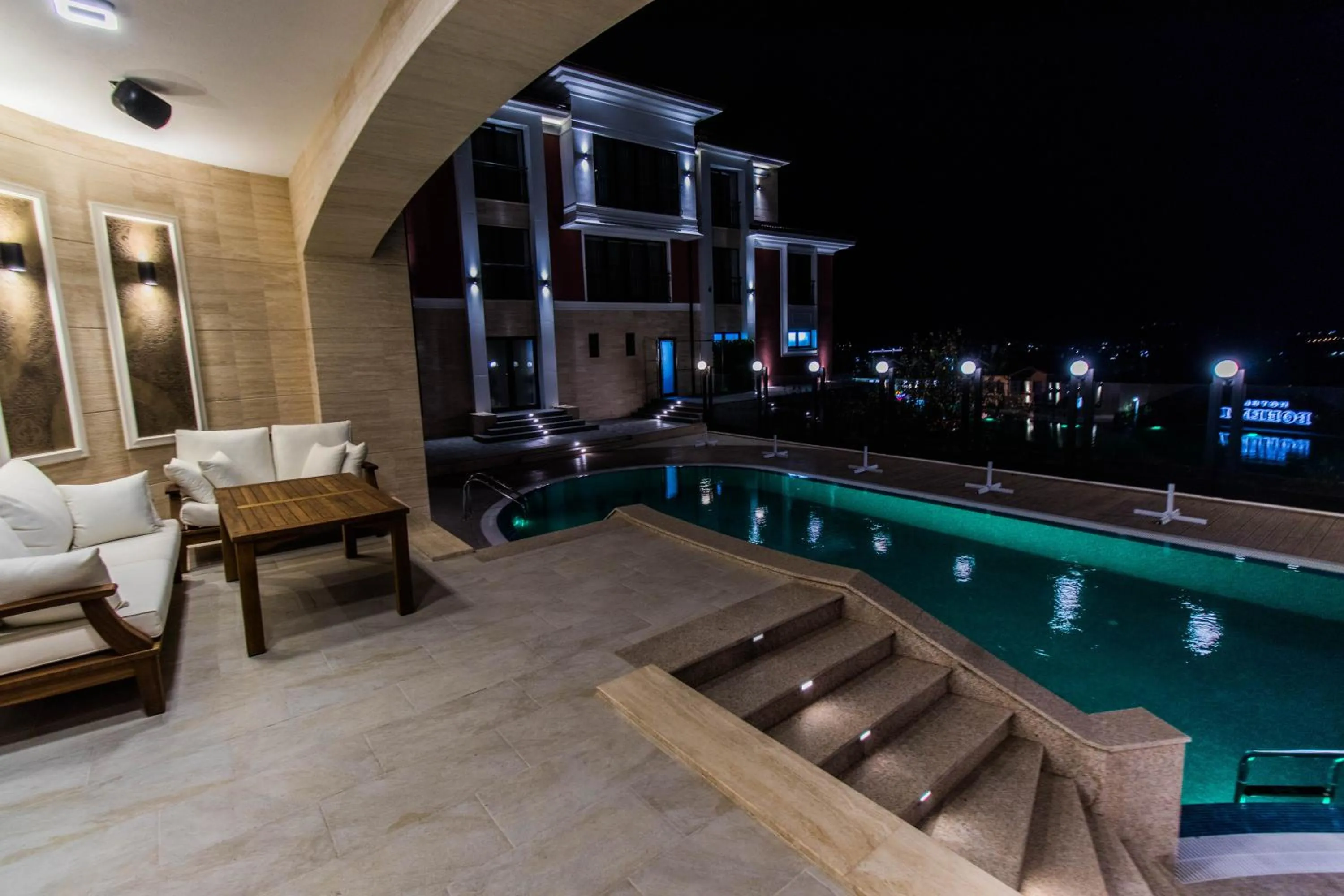 Patio in Hotel Bohemi