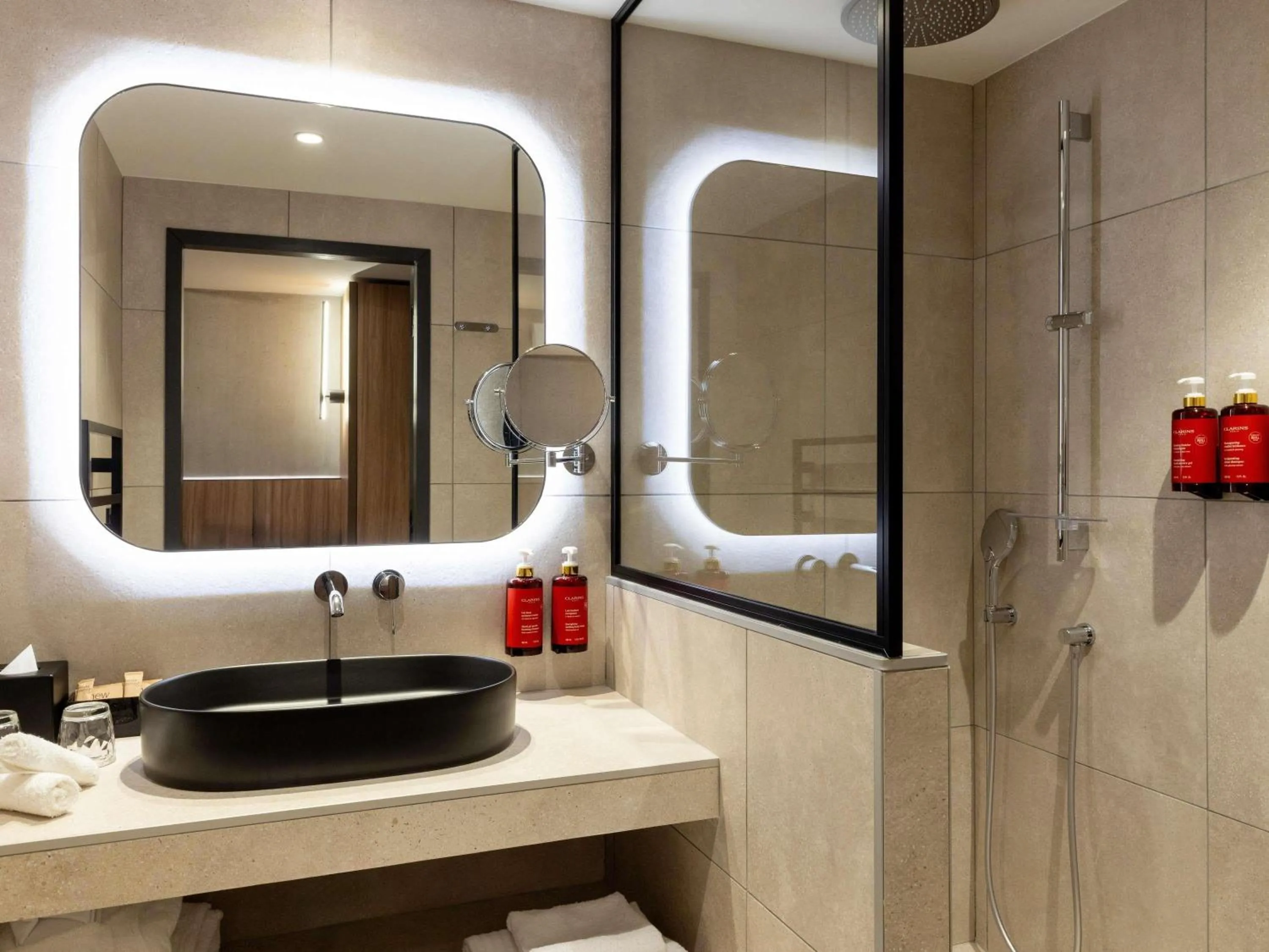 Bedroom in Pullman Lyon