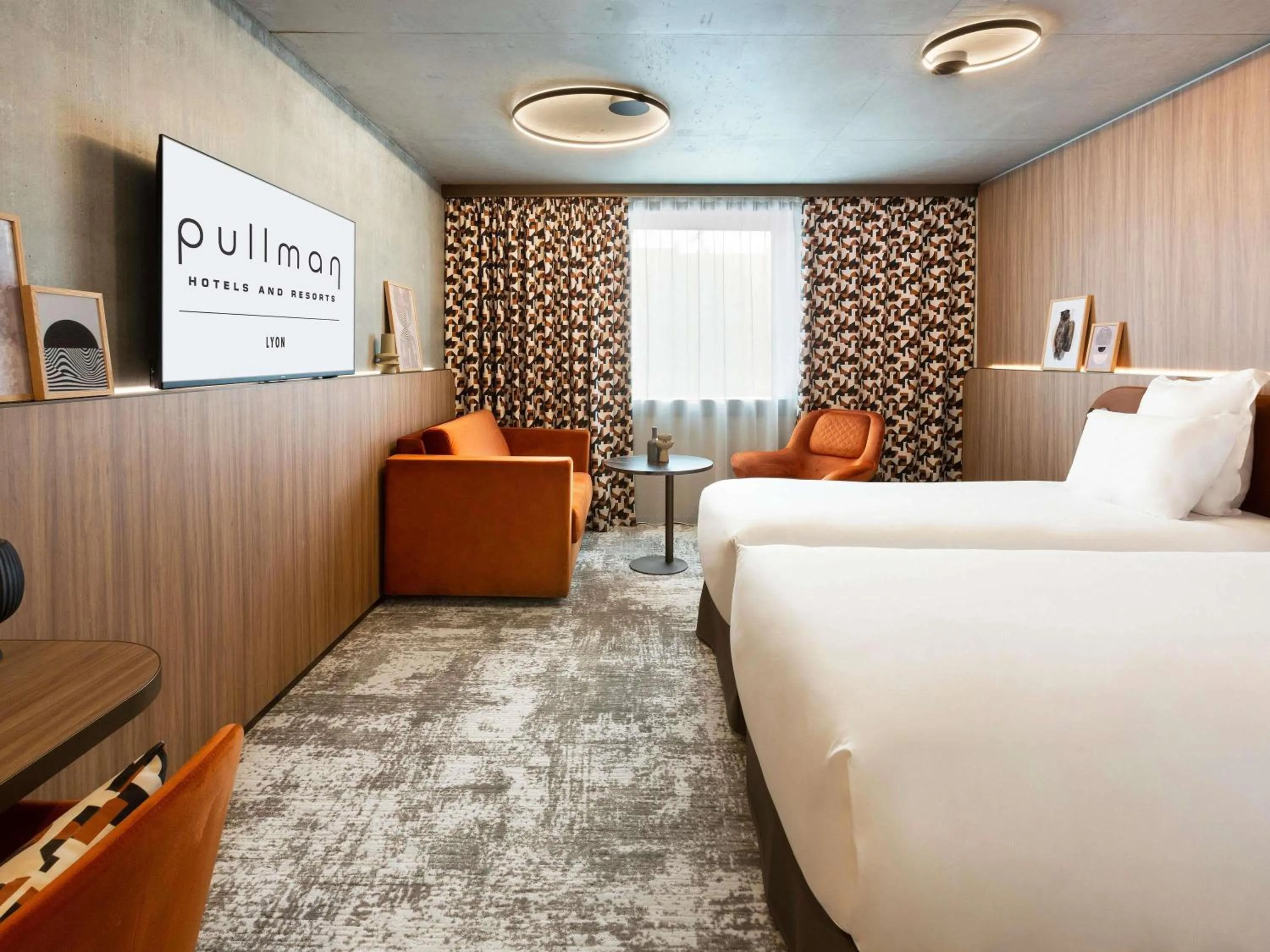 Bedroom, Bed in Pullman Lyon