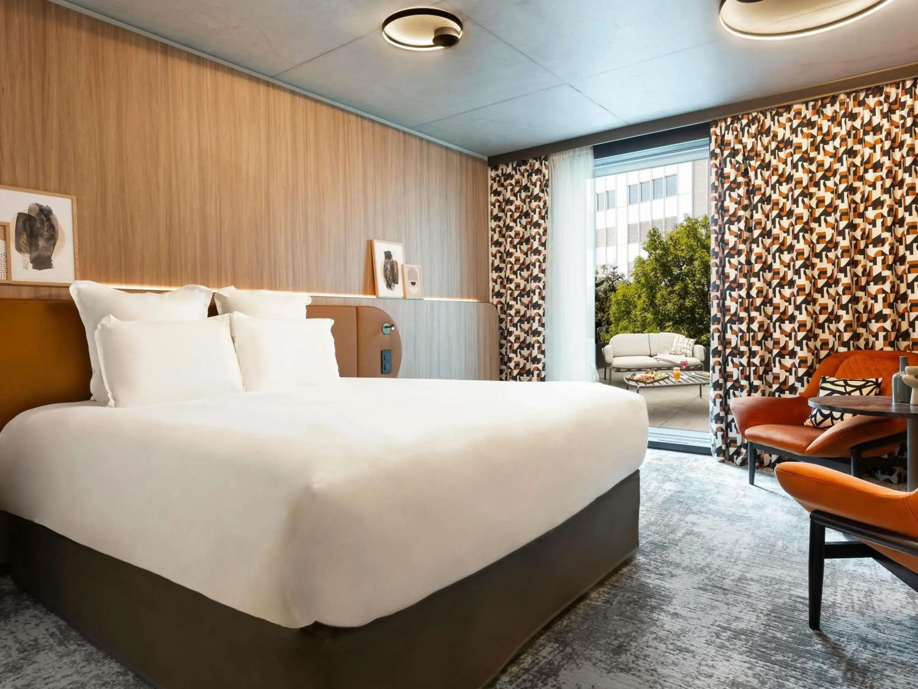 Deluxe King Room with Terrace in Pullman Lyon Deluxe King Room with Terrace in Pullman Lyon