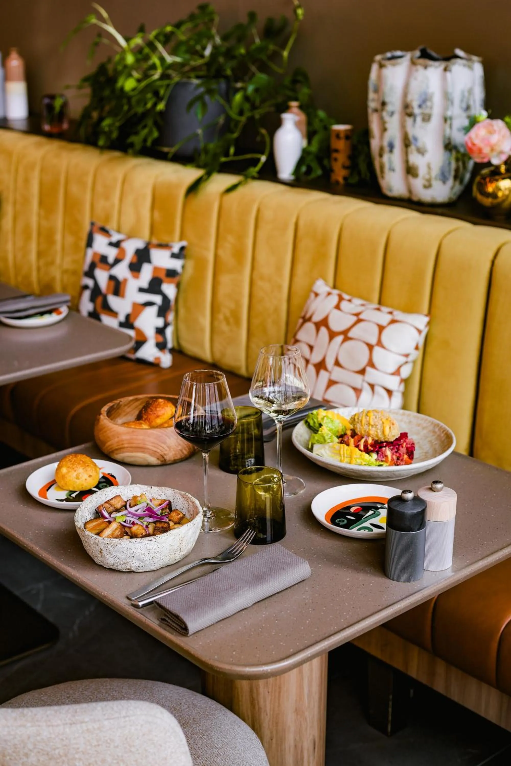 Restaurant/places to eat in Pullman Lyon