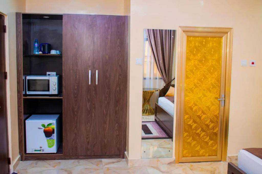 Bedroom, Bed in ERiTH APARTMENT & SUITES