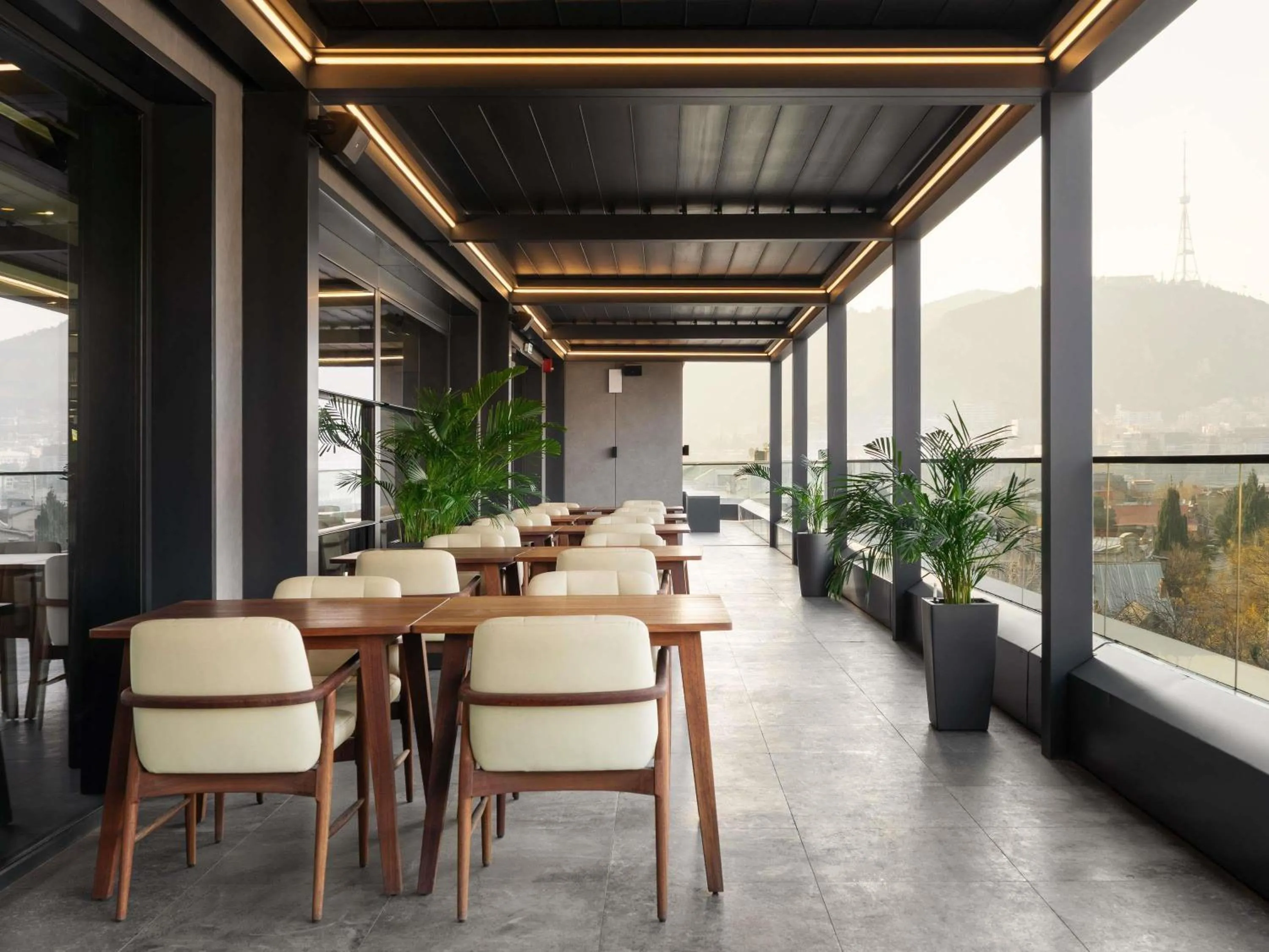 Restaurant/places to eat in Novotel Tbilisi Center