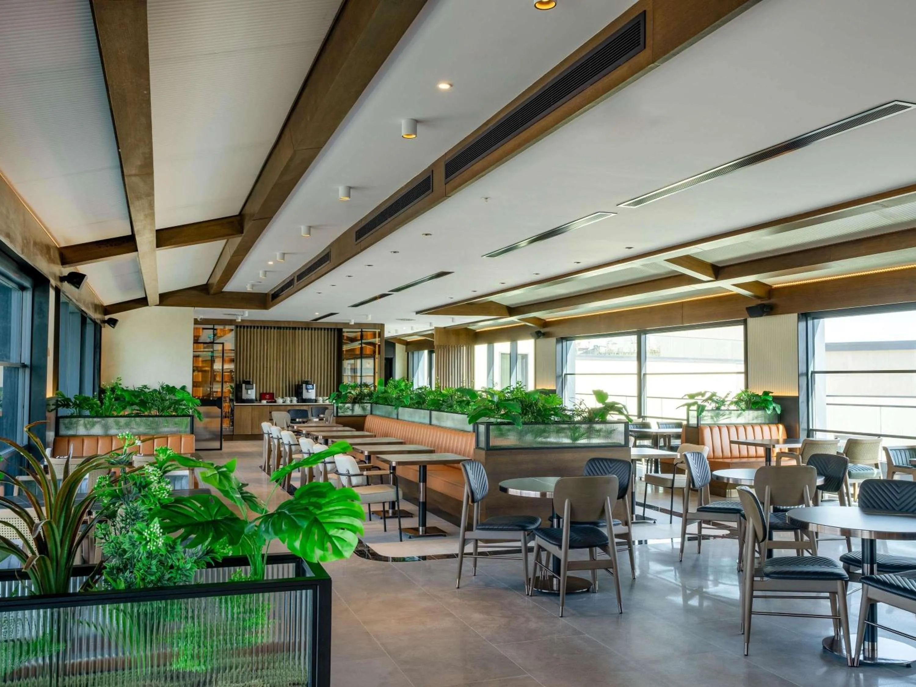 Restaurant/places to eat in Novotel Tbilisi Center