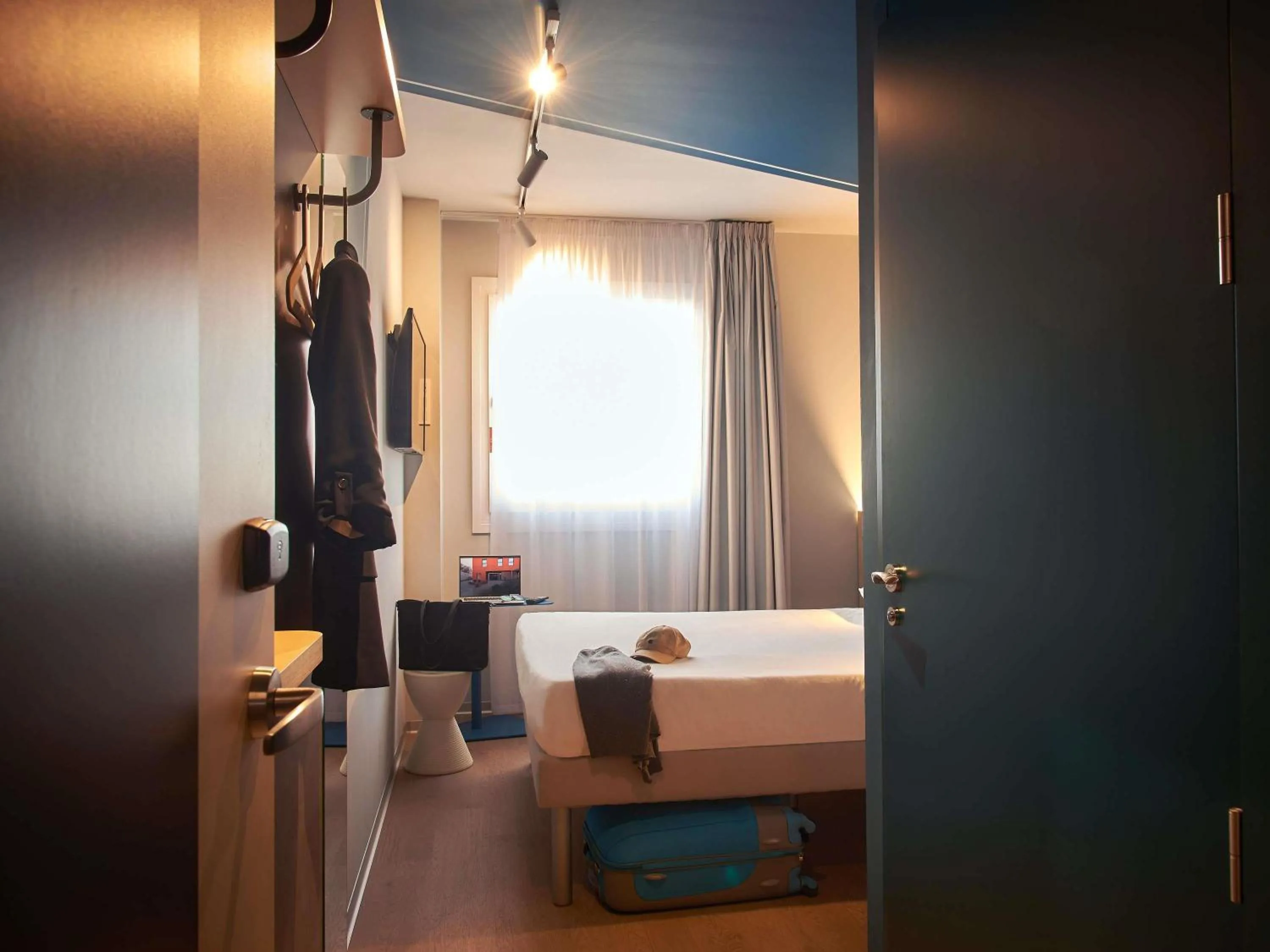 Bedroom, Bed in Ibis budget Vitoria Gasteiz