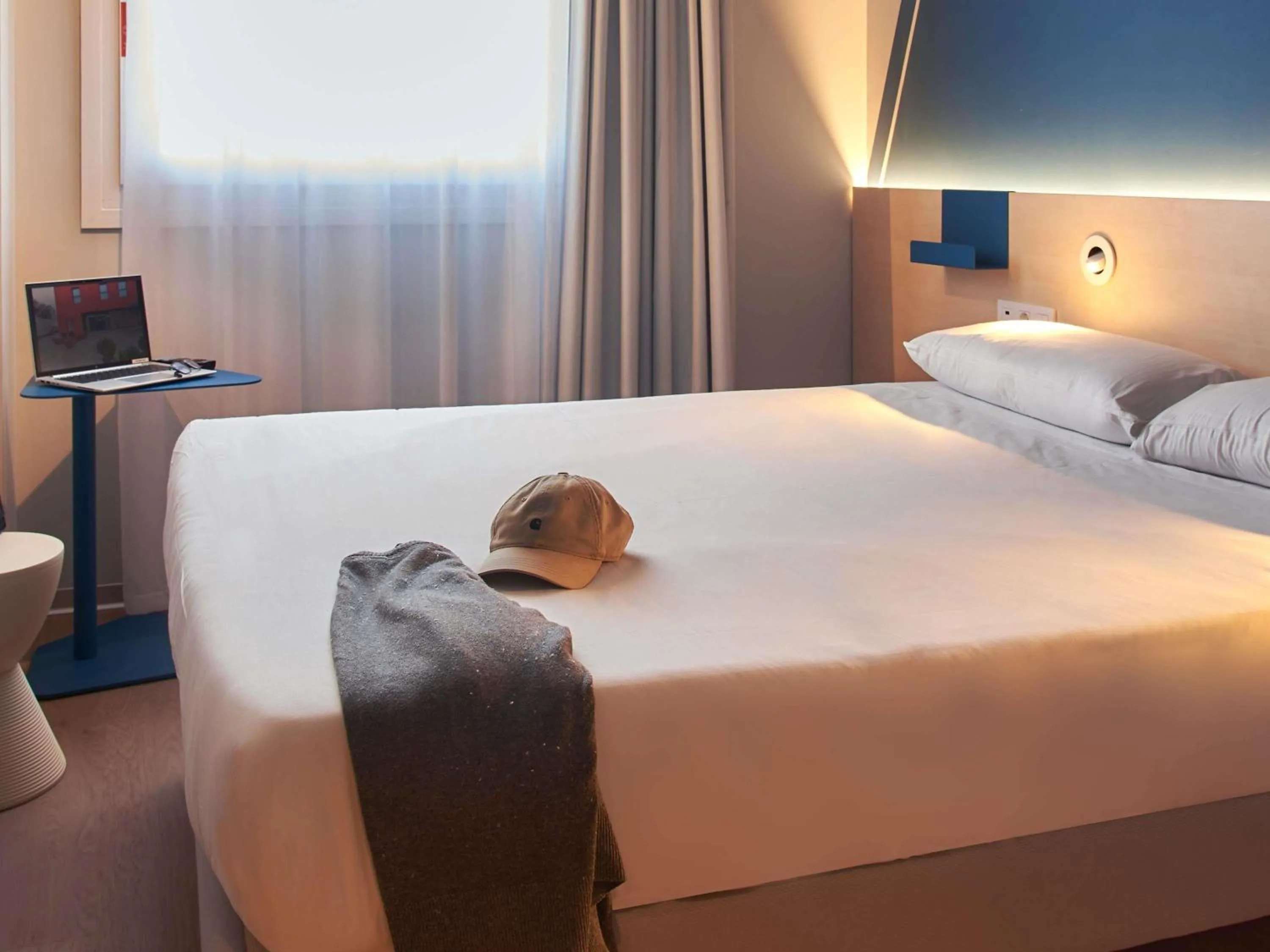 Bedroom, Bed in Ibis budget Vitoria Gasteiz