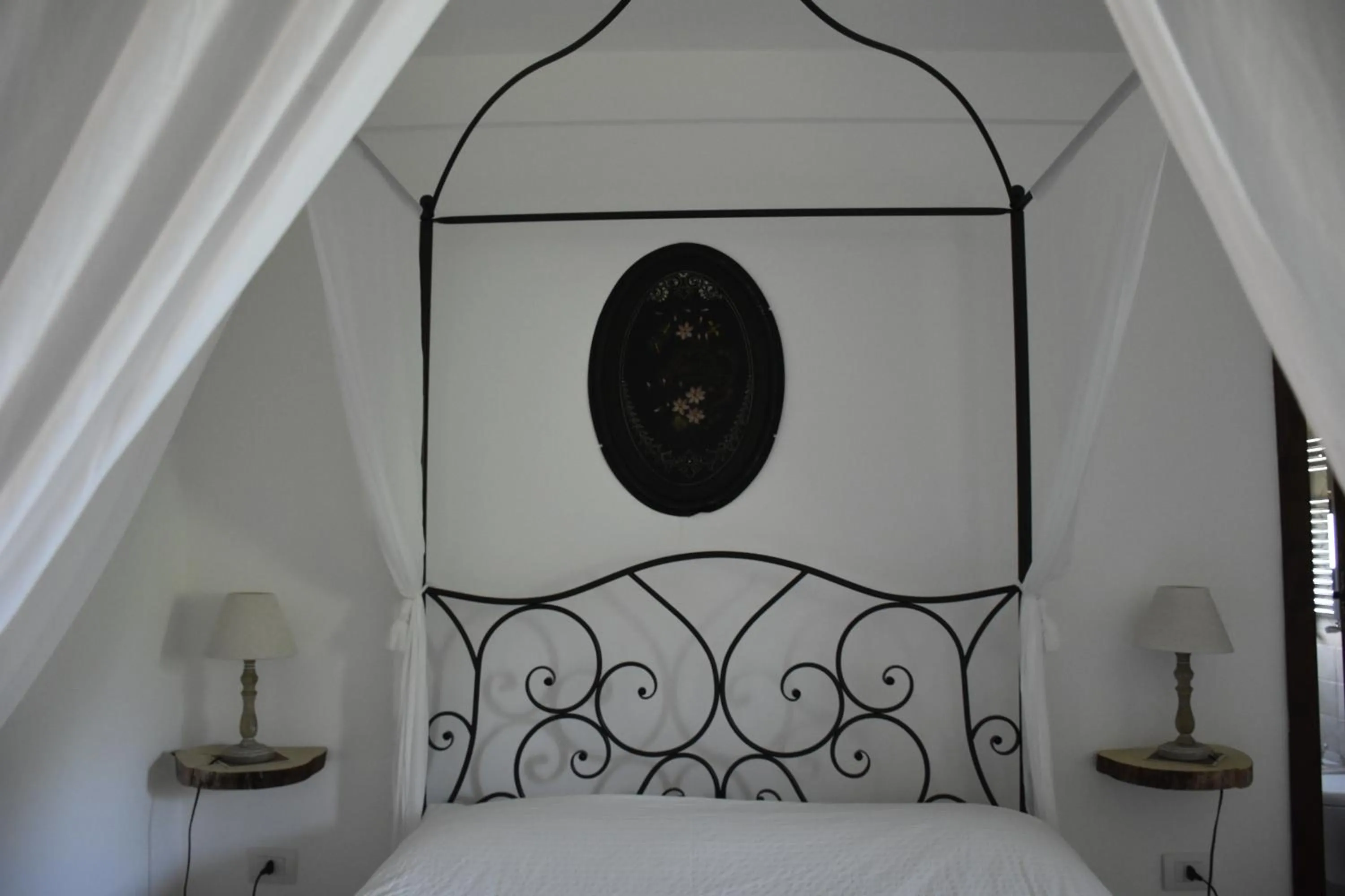 Bed in Masseria Mazzalorsa