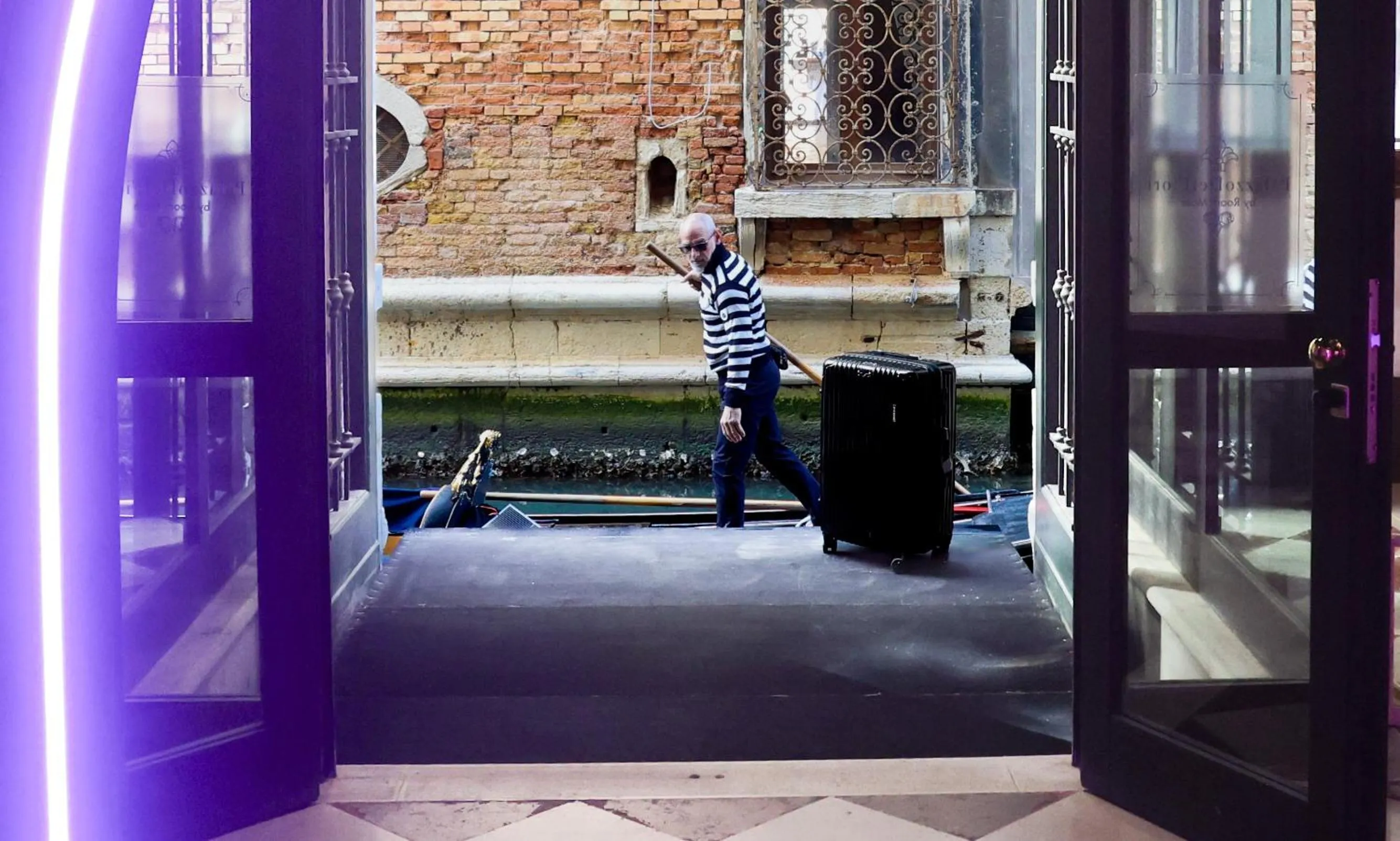 Lobby or reception in Palazzo Dei Fiori by Room Mate