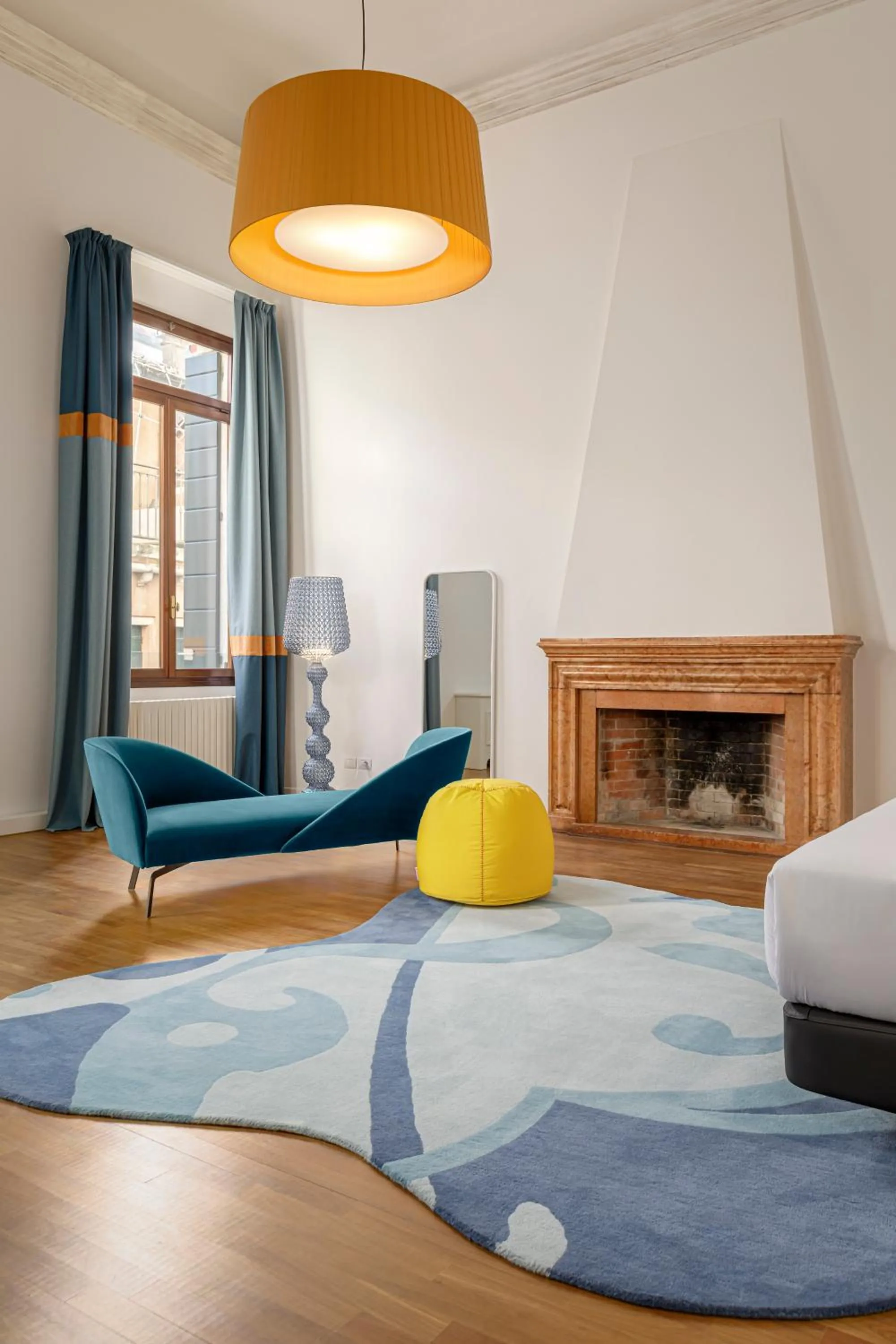 Bedroom, Bed in Palazzo Dei Fiori by Room Mate