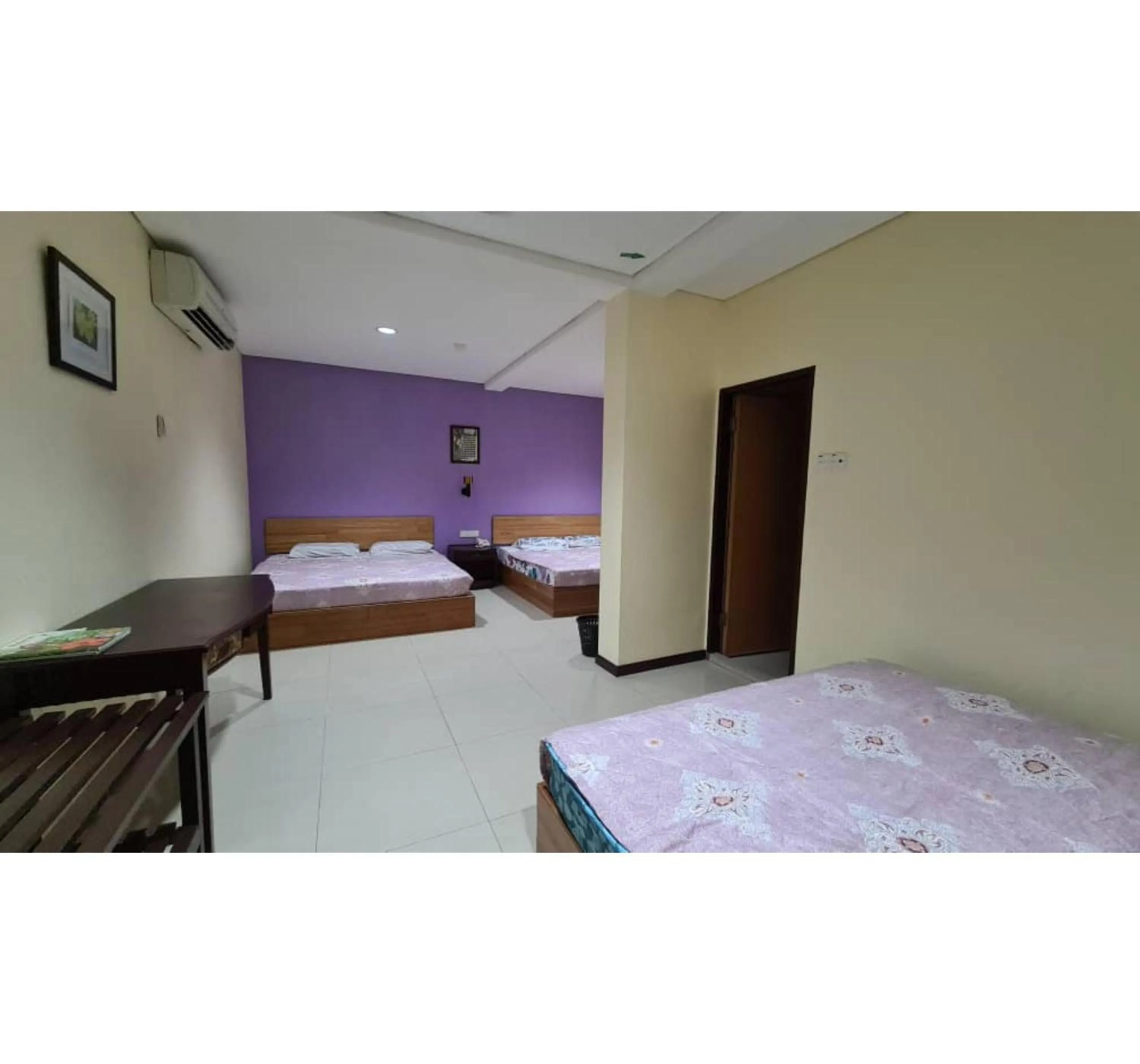 Bedroom, Bed in Hotel O Pavilion Inn Hotel