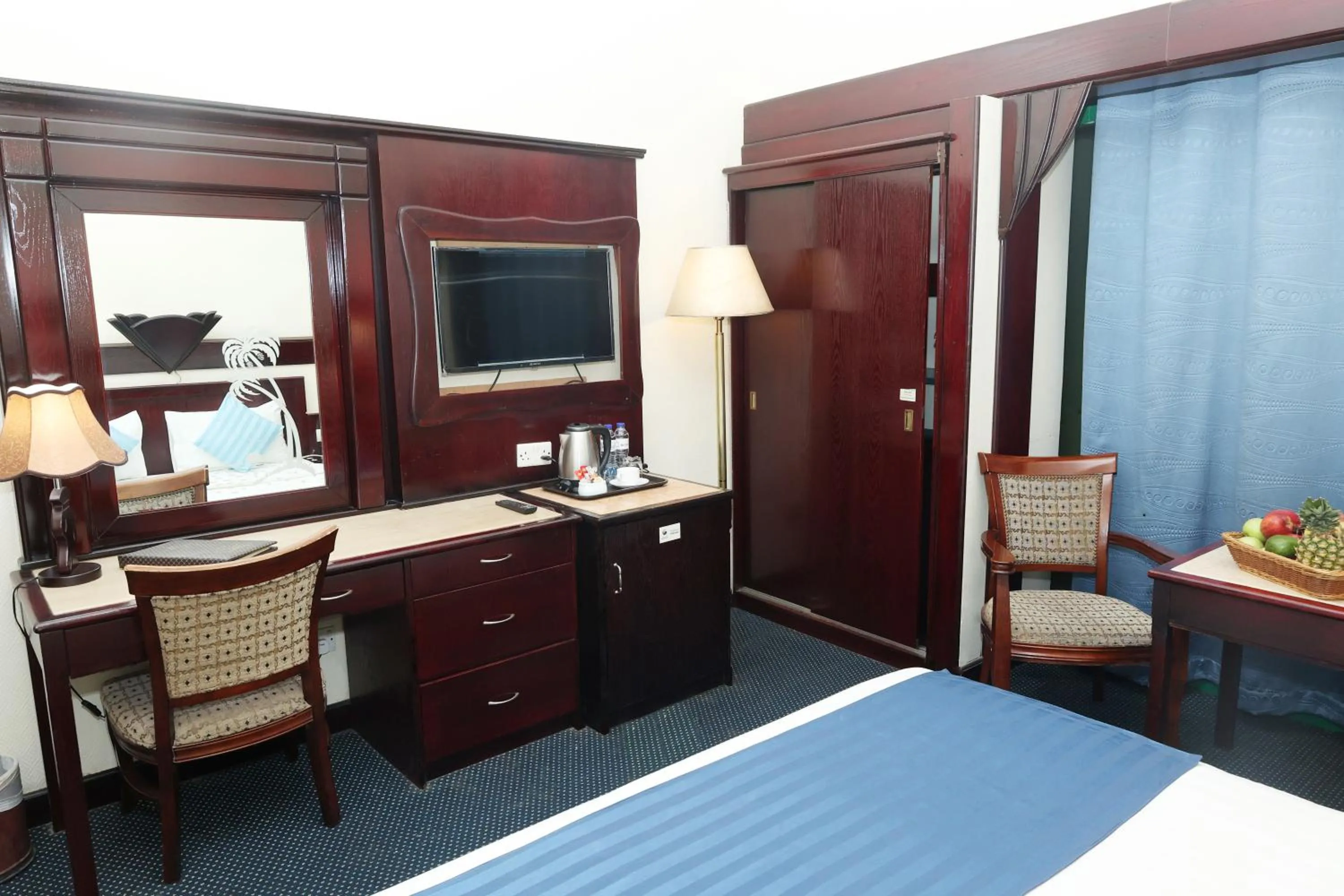 TV and multimedia in Claridge Hotel