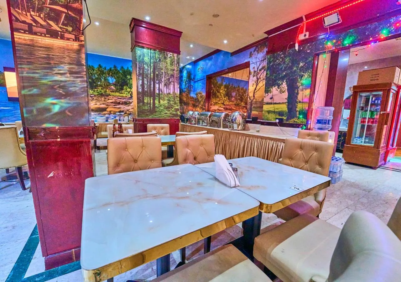 Restaurant/places to eat in Claridge Hotel Dubai