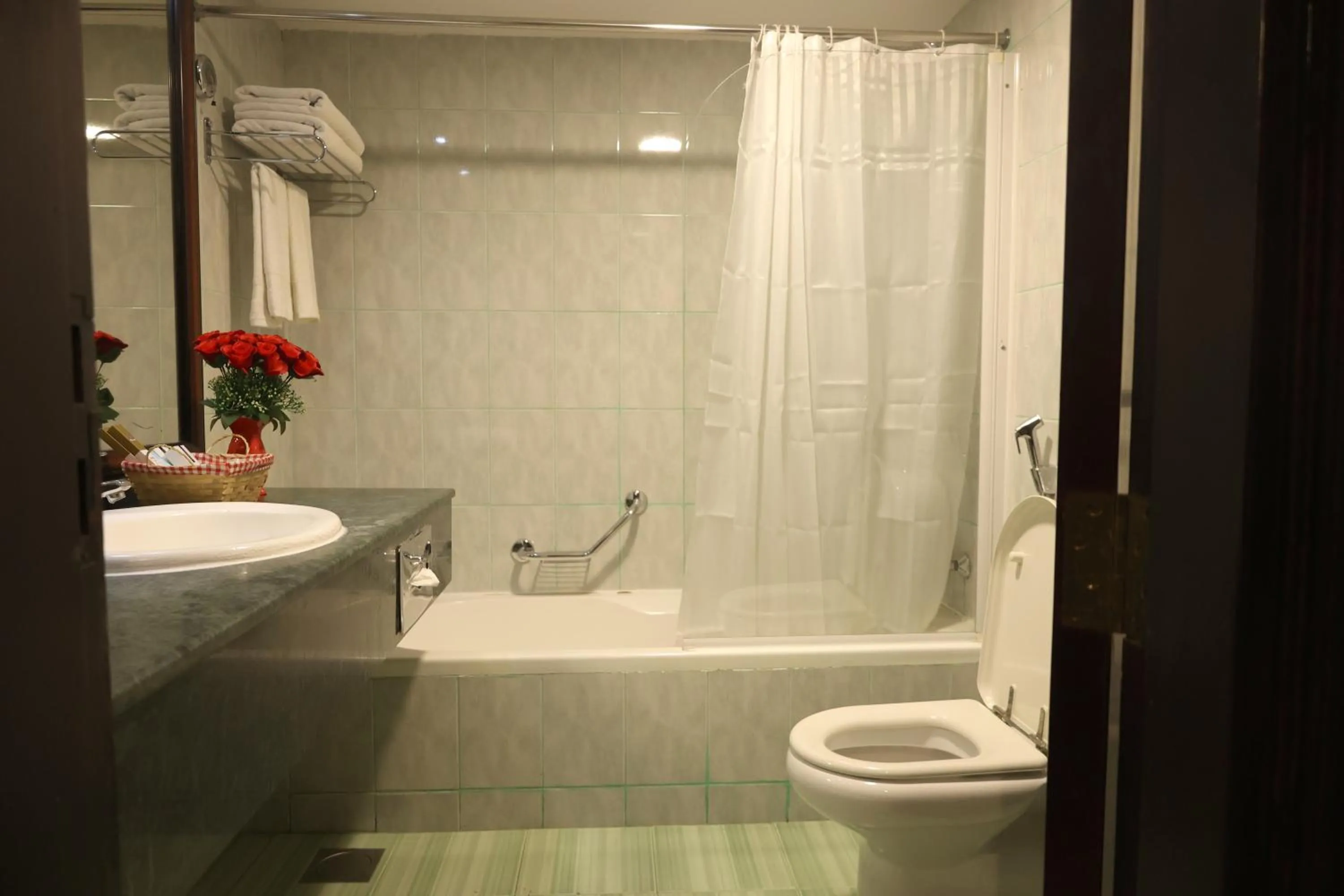 Toilet in Claridge Hotel