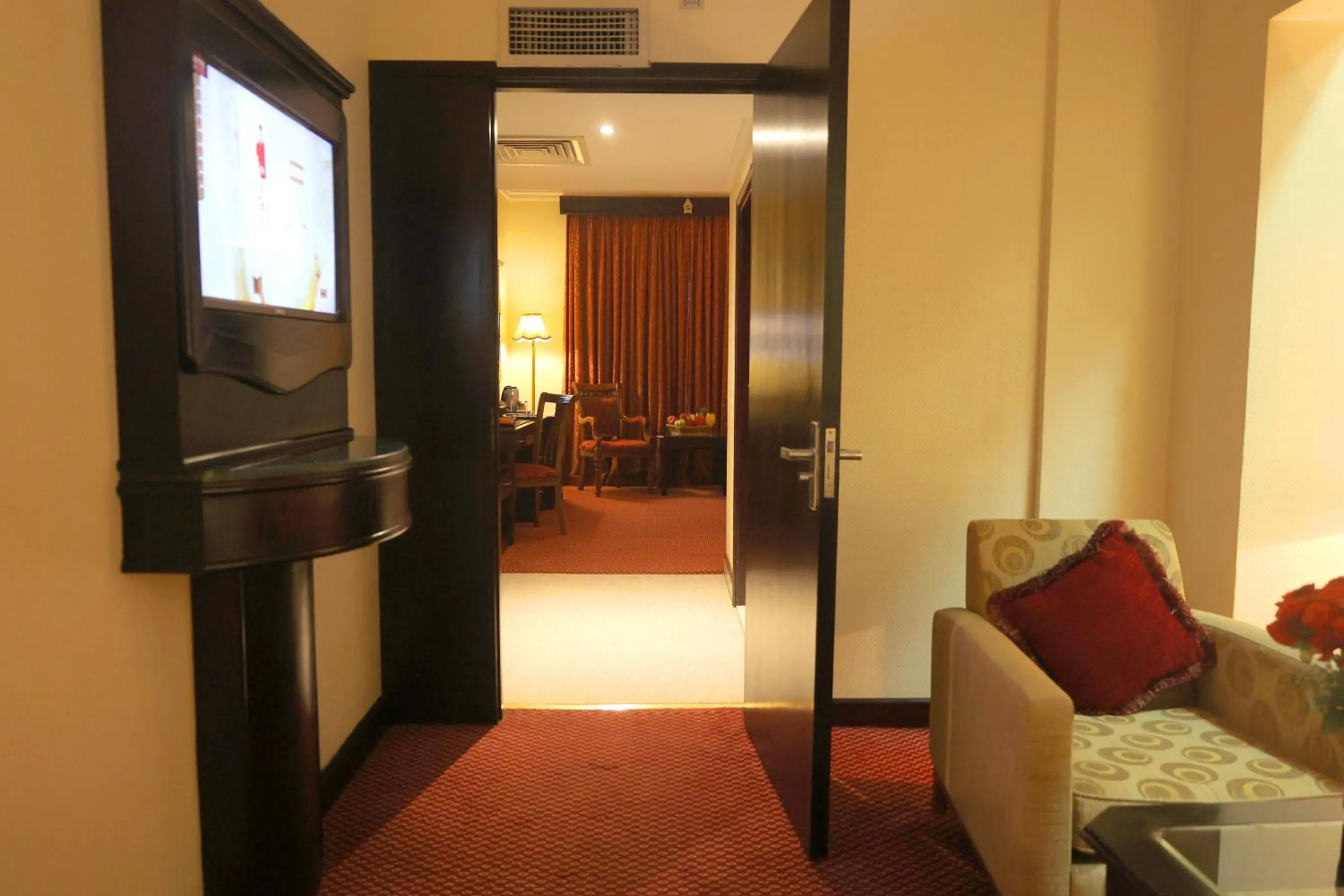 Living room in Claridge Hotel