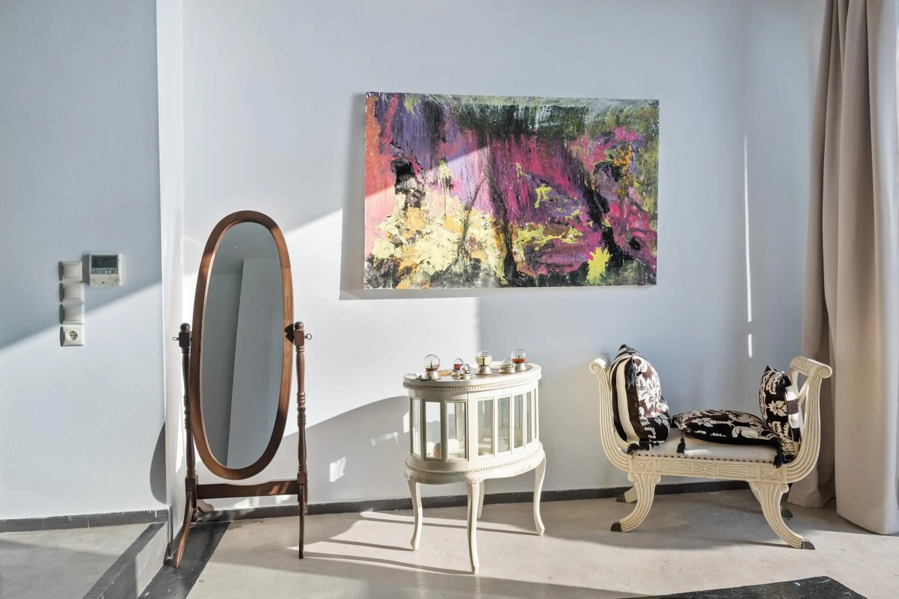 Living room in Serenity Boutique Suites