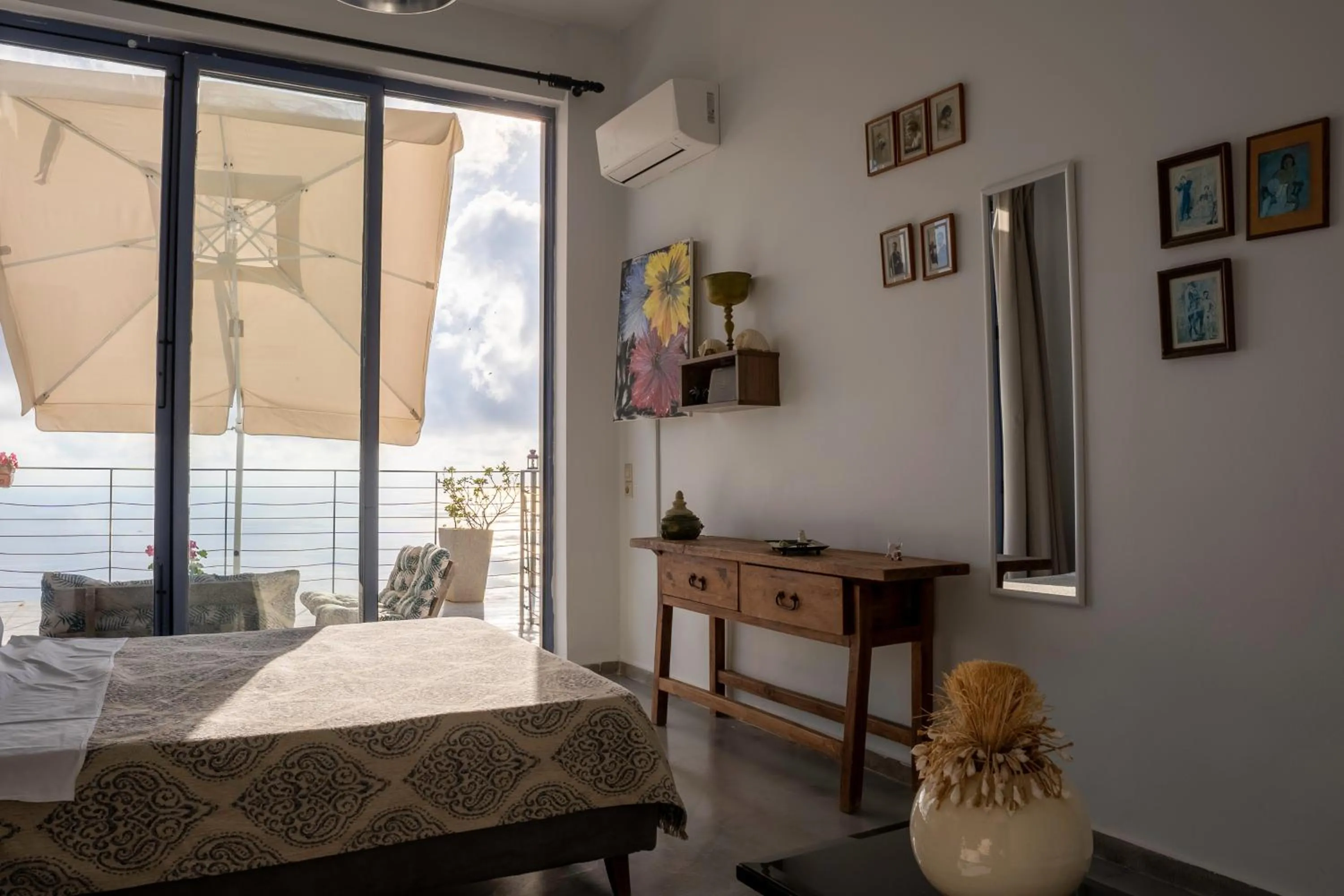 Bed in Serenity Boutique Suites