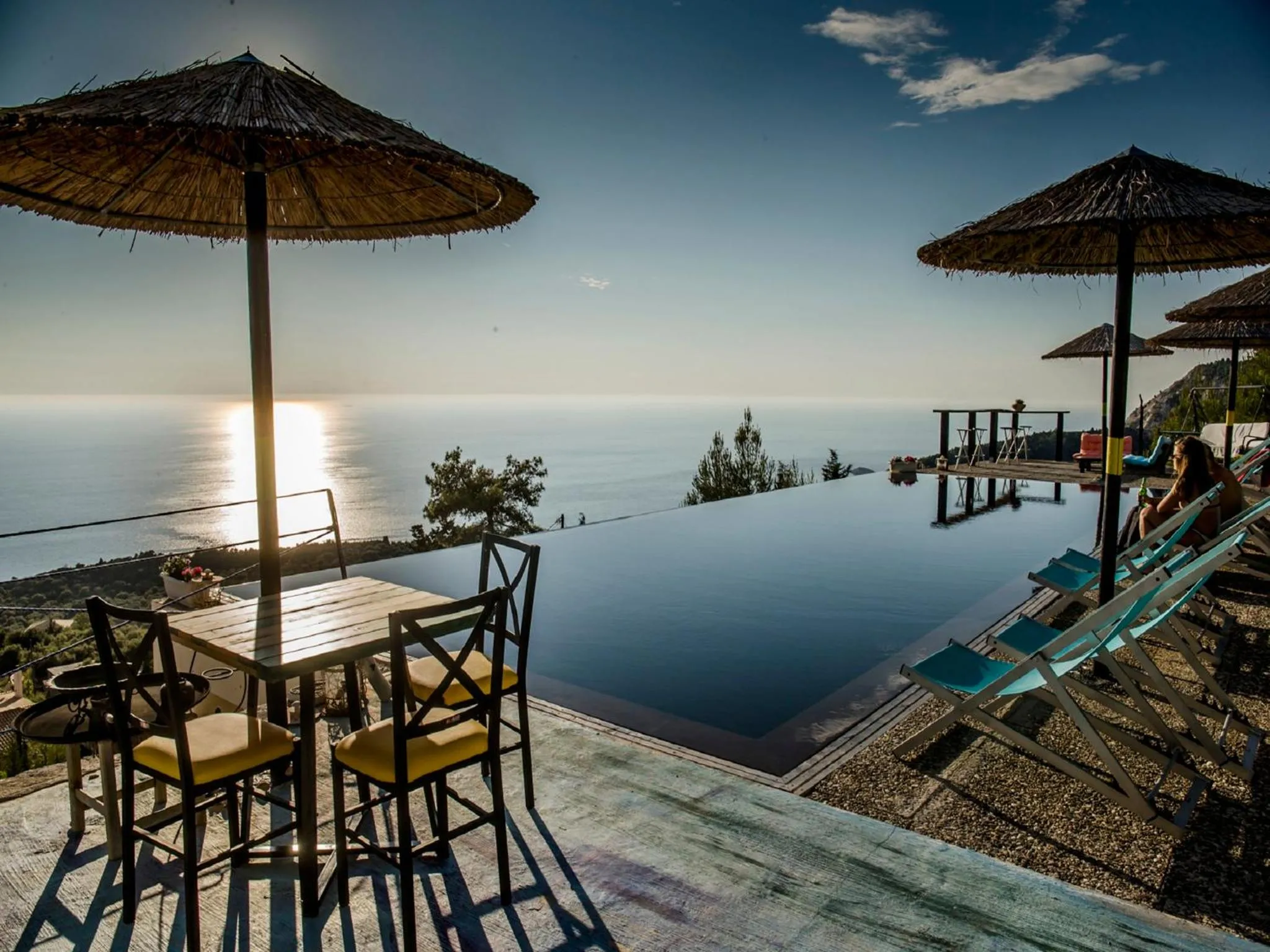 Restaurant/places to eat in Serenity Boutique Suites