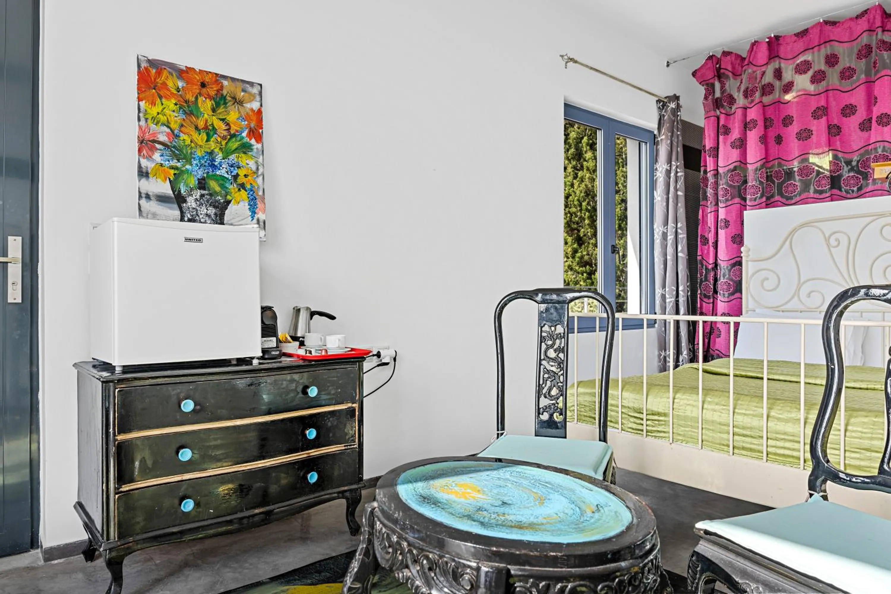 Shower, Bed in Serenity Boutique Suites