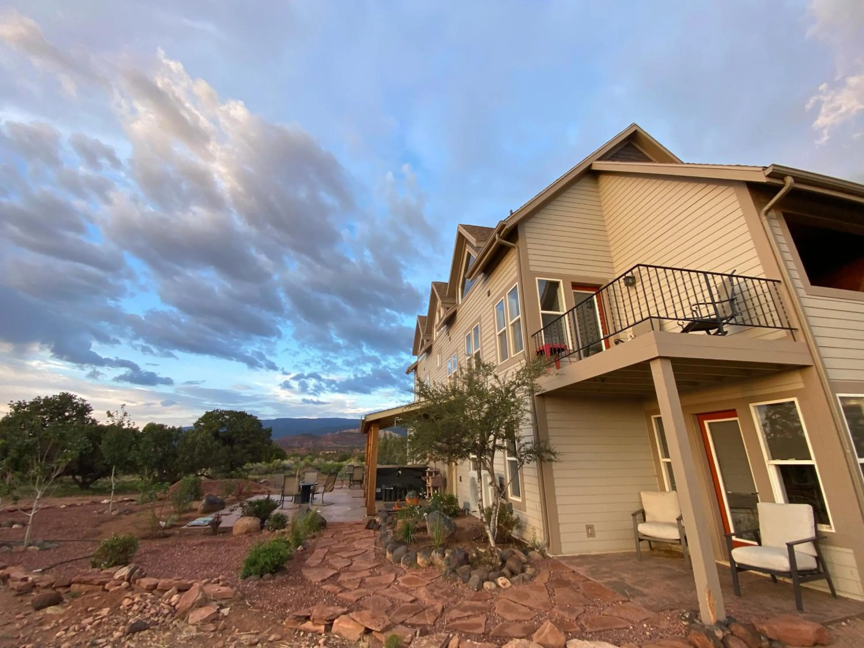 Property building in SkyRidge Inn
