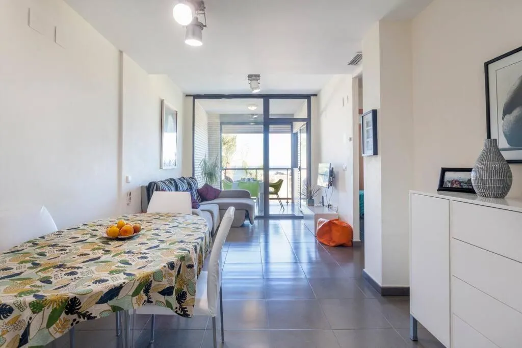 Confortable Beach Appartment with Views to the Sea