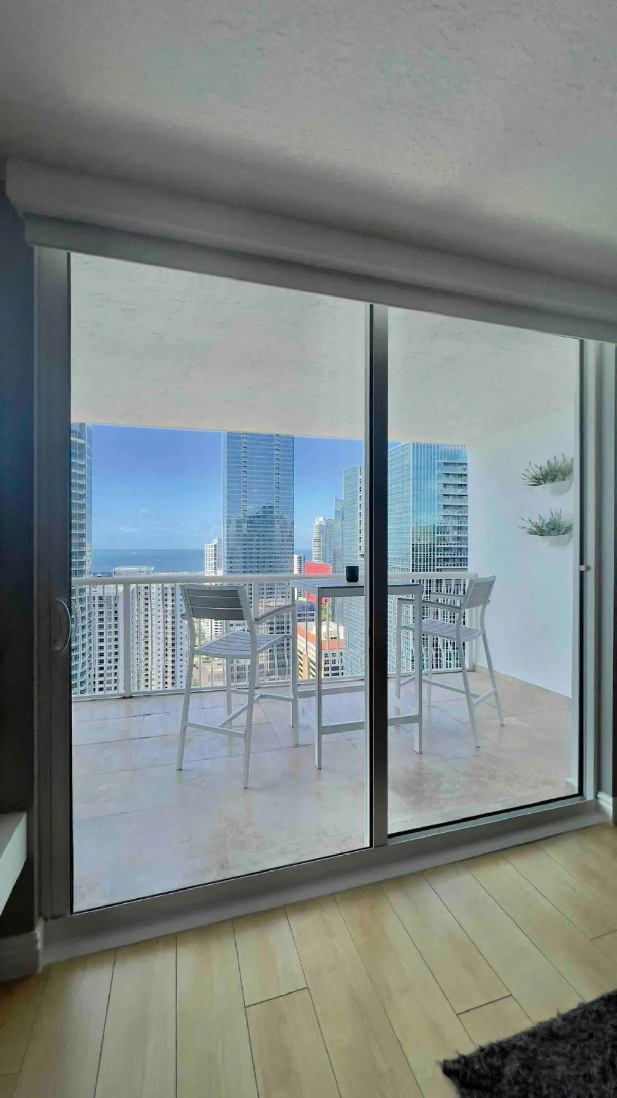 Brickell Center w/City & Bay View + FREE Parking!