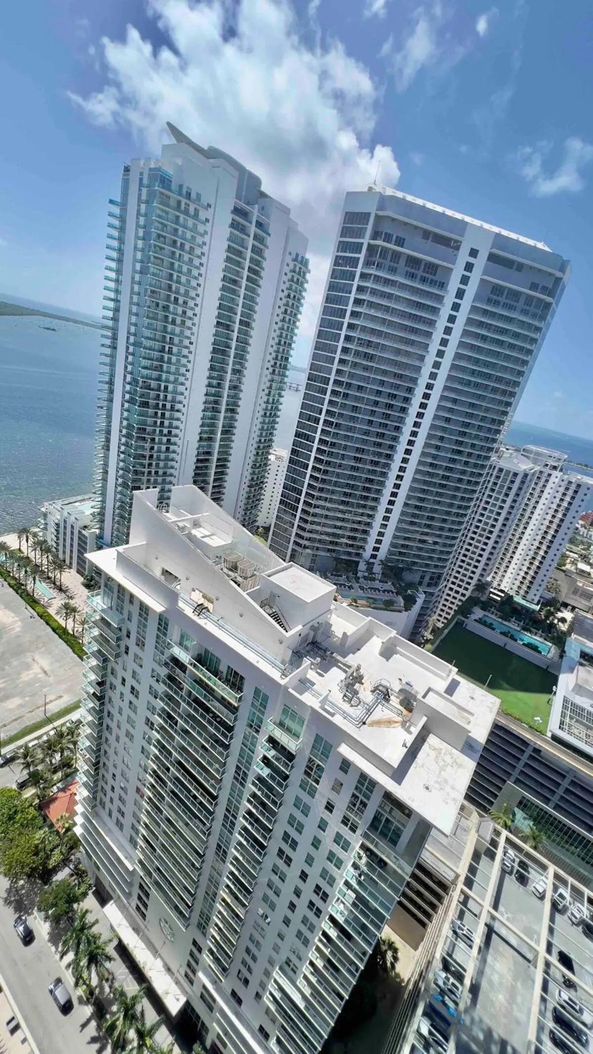 Brickell Center w/City & Bay View + FREE Parking!