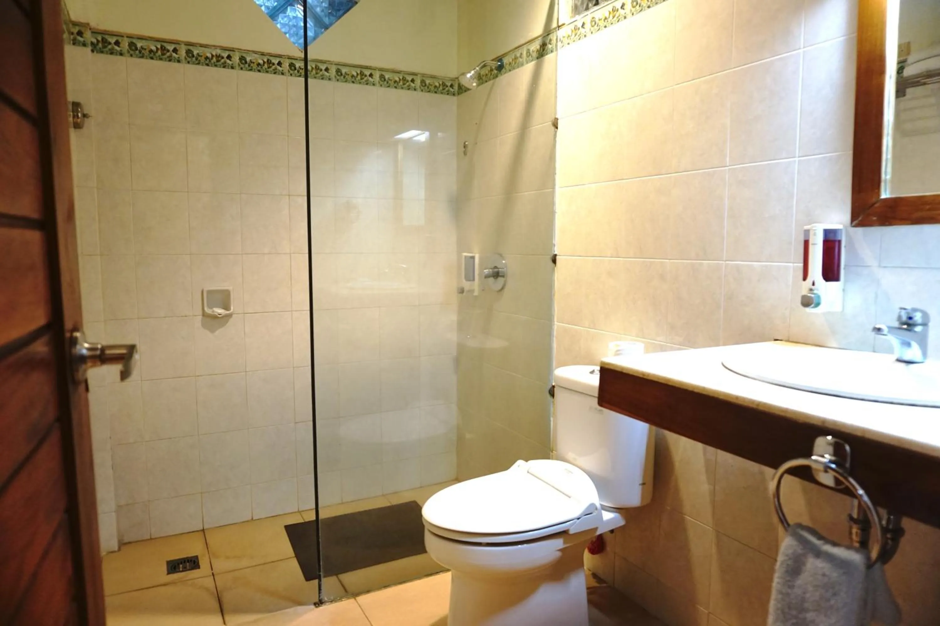 Bathroom in Komodo Lodge