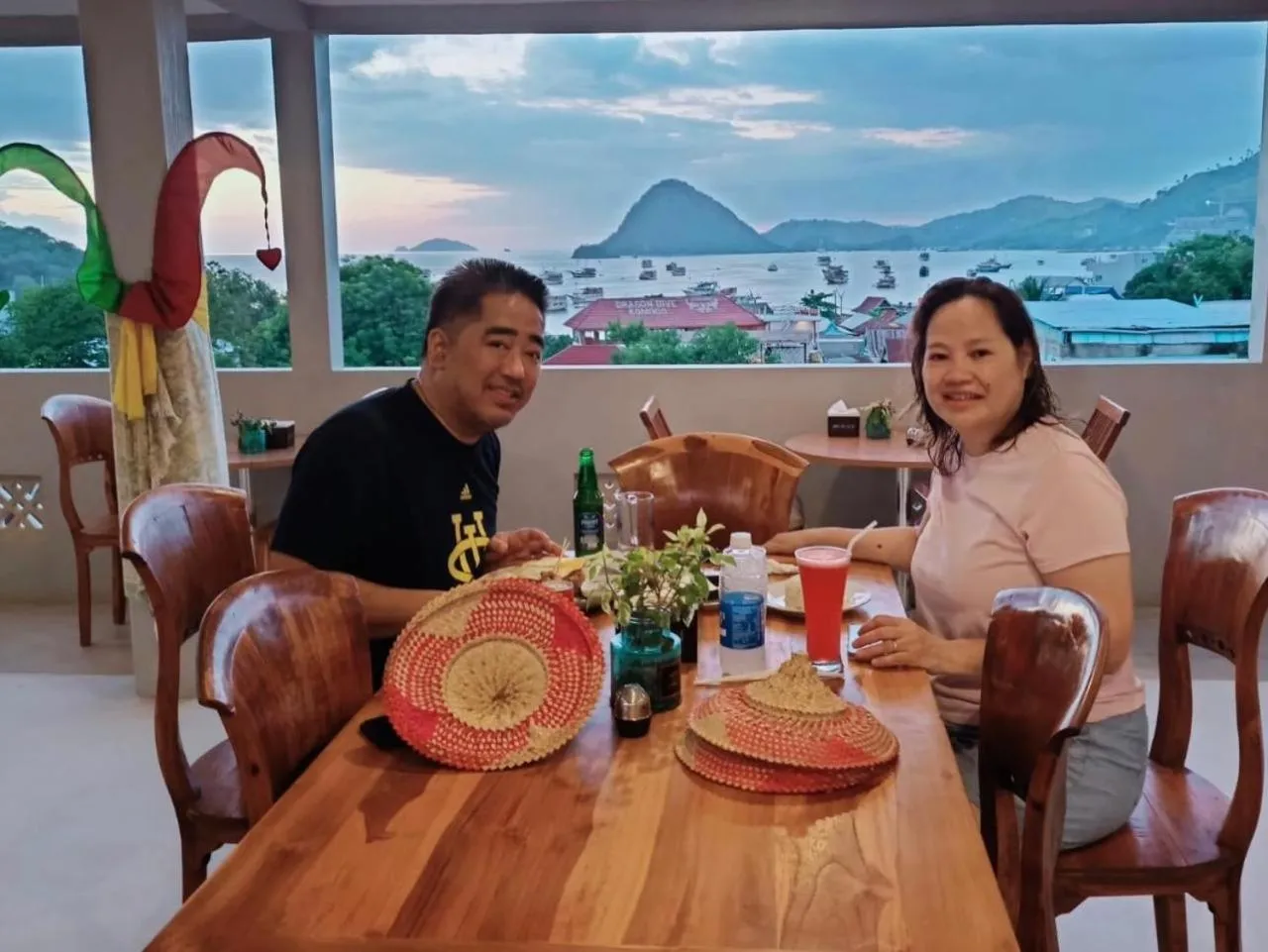 Restaurant/places to eat in Komodo Lodge