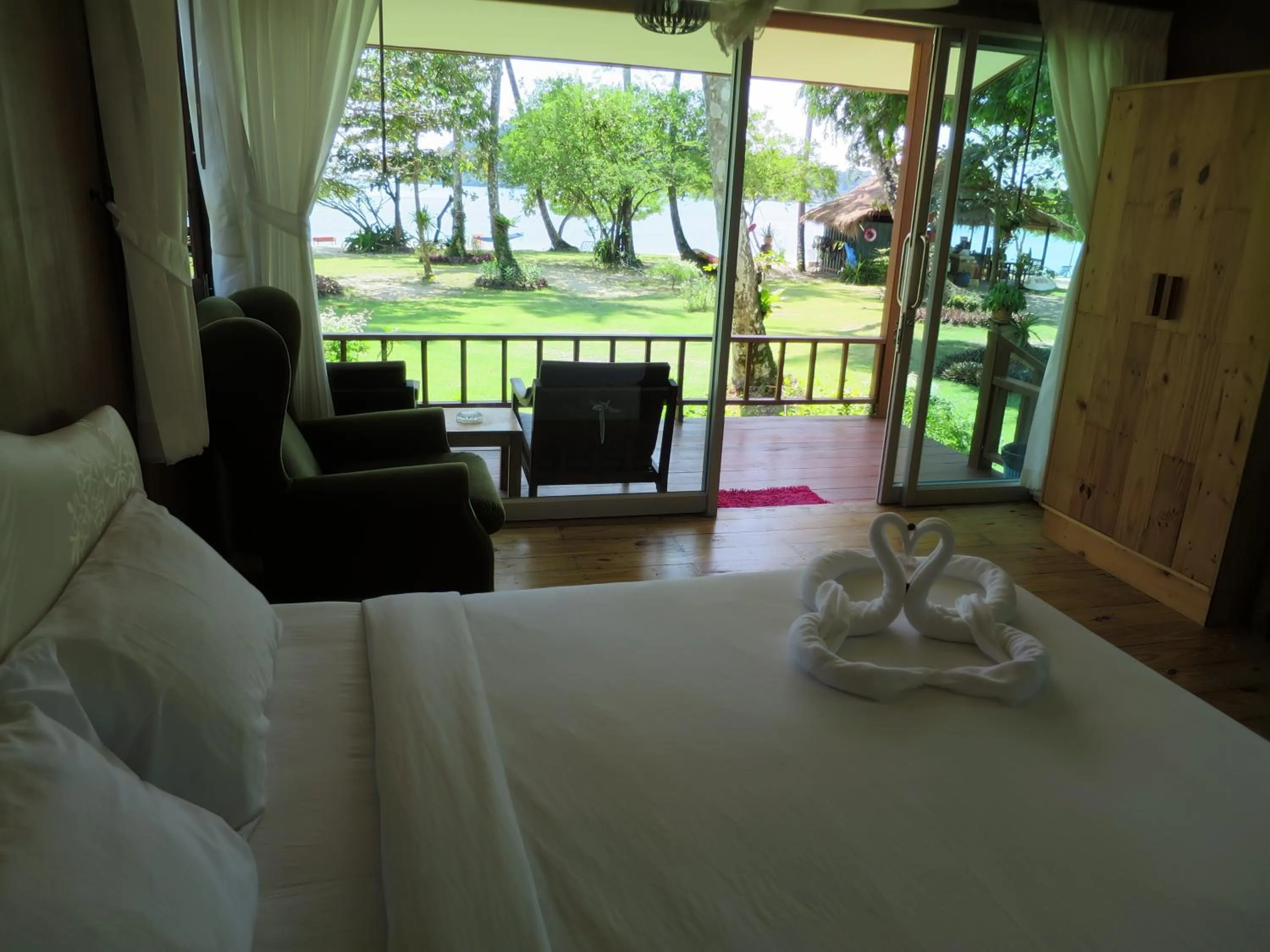 Sea view, Bed in Bangbaobeach Resort