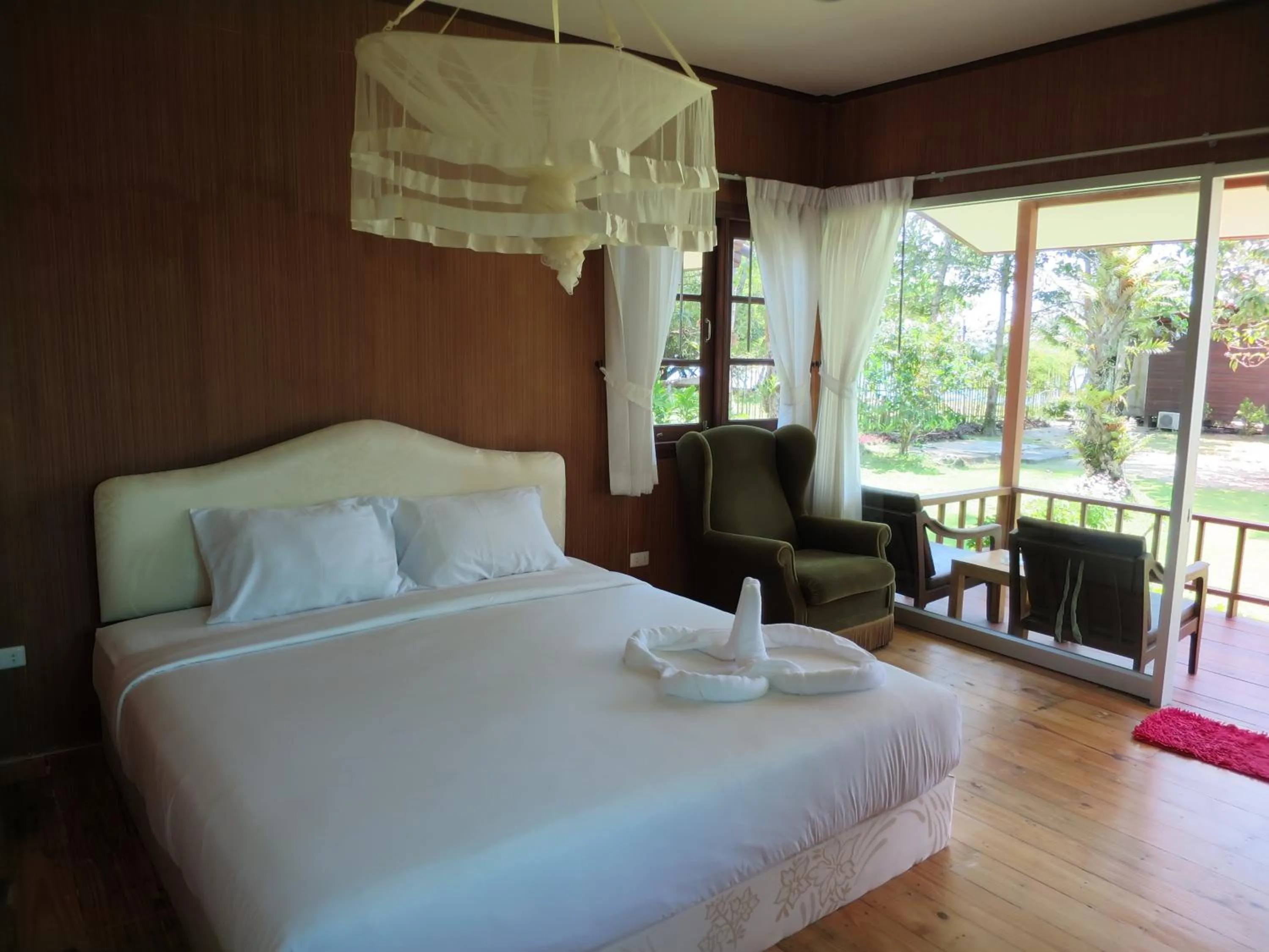 Decorative detail, Bed in Bangbaobeach Resort
