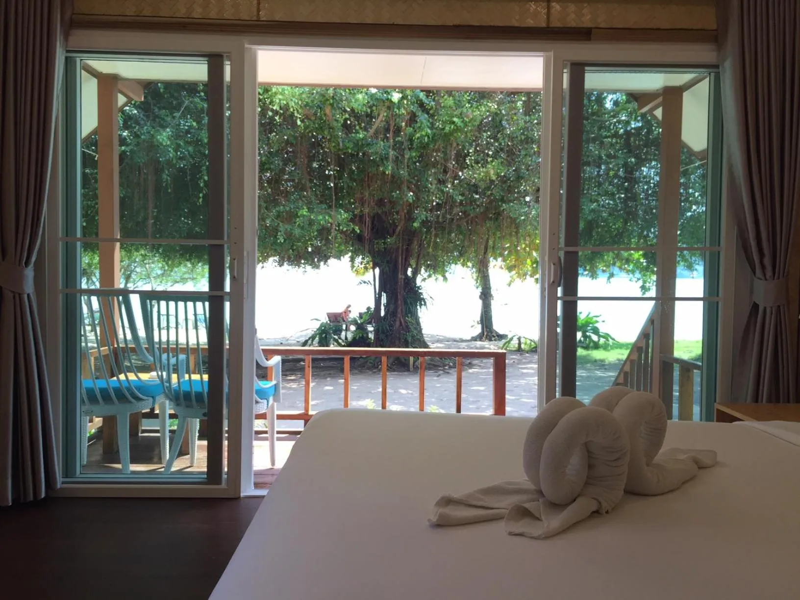 Bed in Bangbaobeach Resort