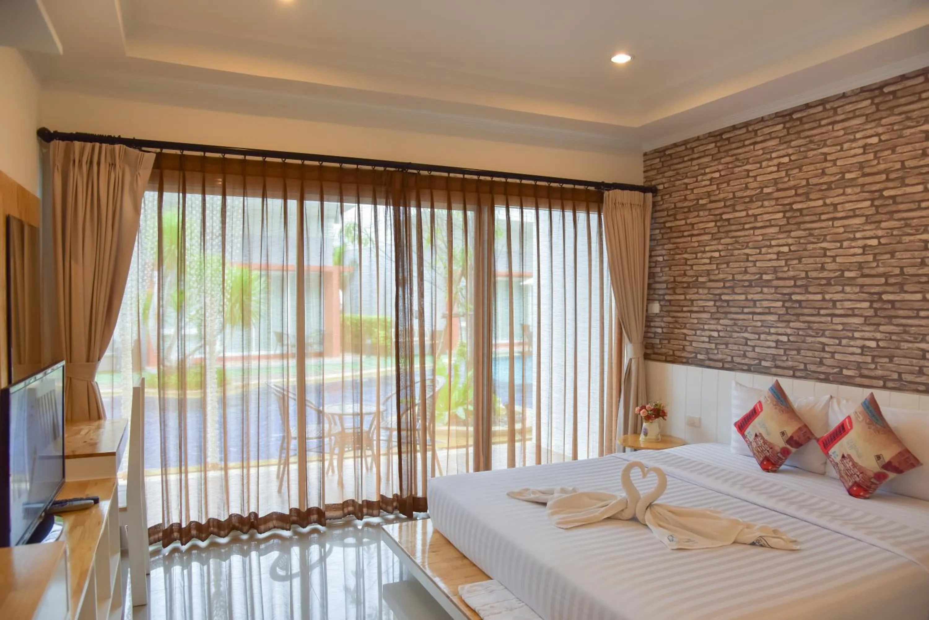 Bed in Milano Huahin