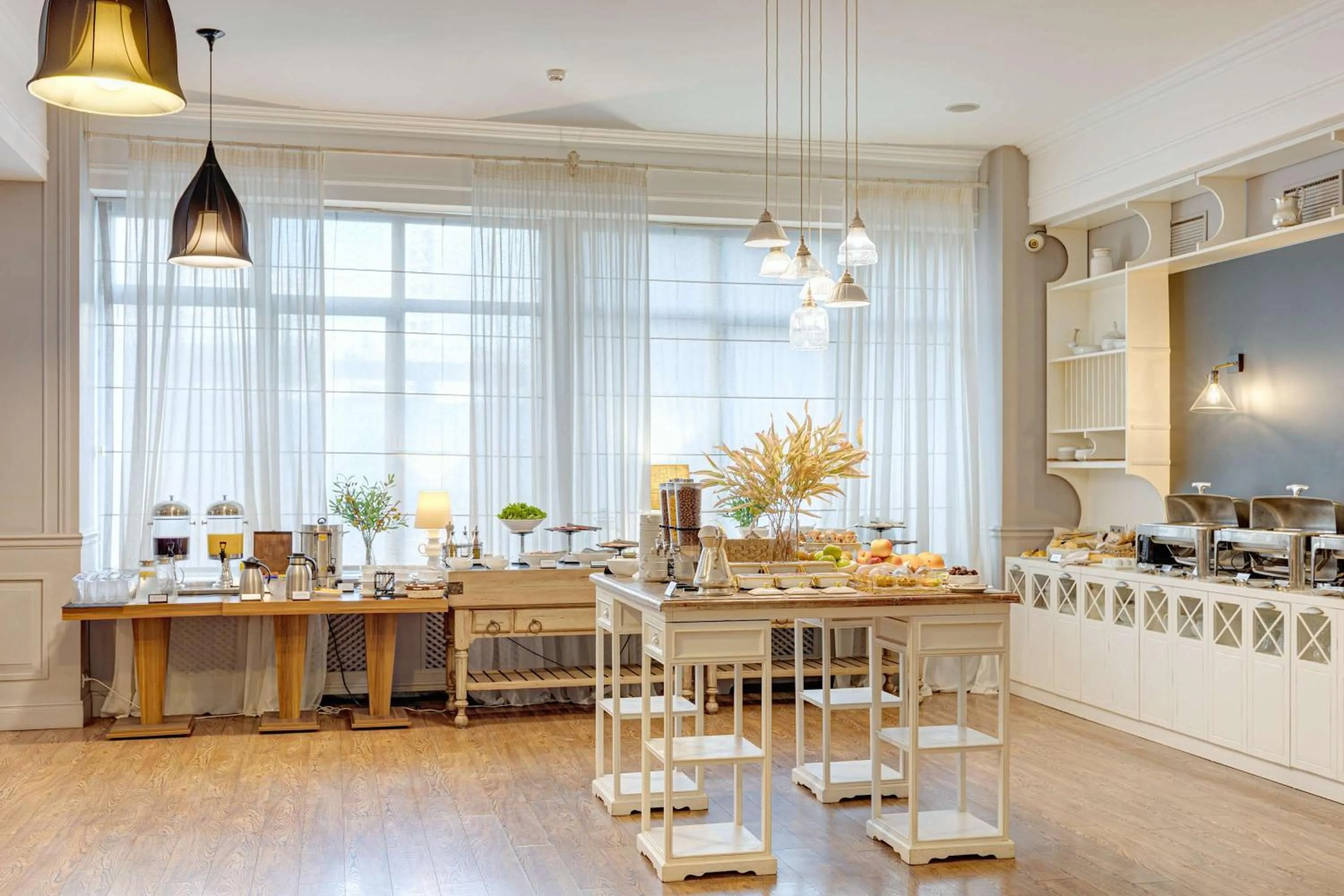 Restaurant/places to eat in Best Western Tbilisi Art Hotel