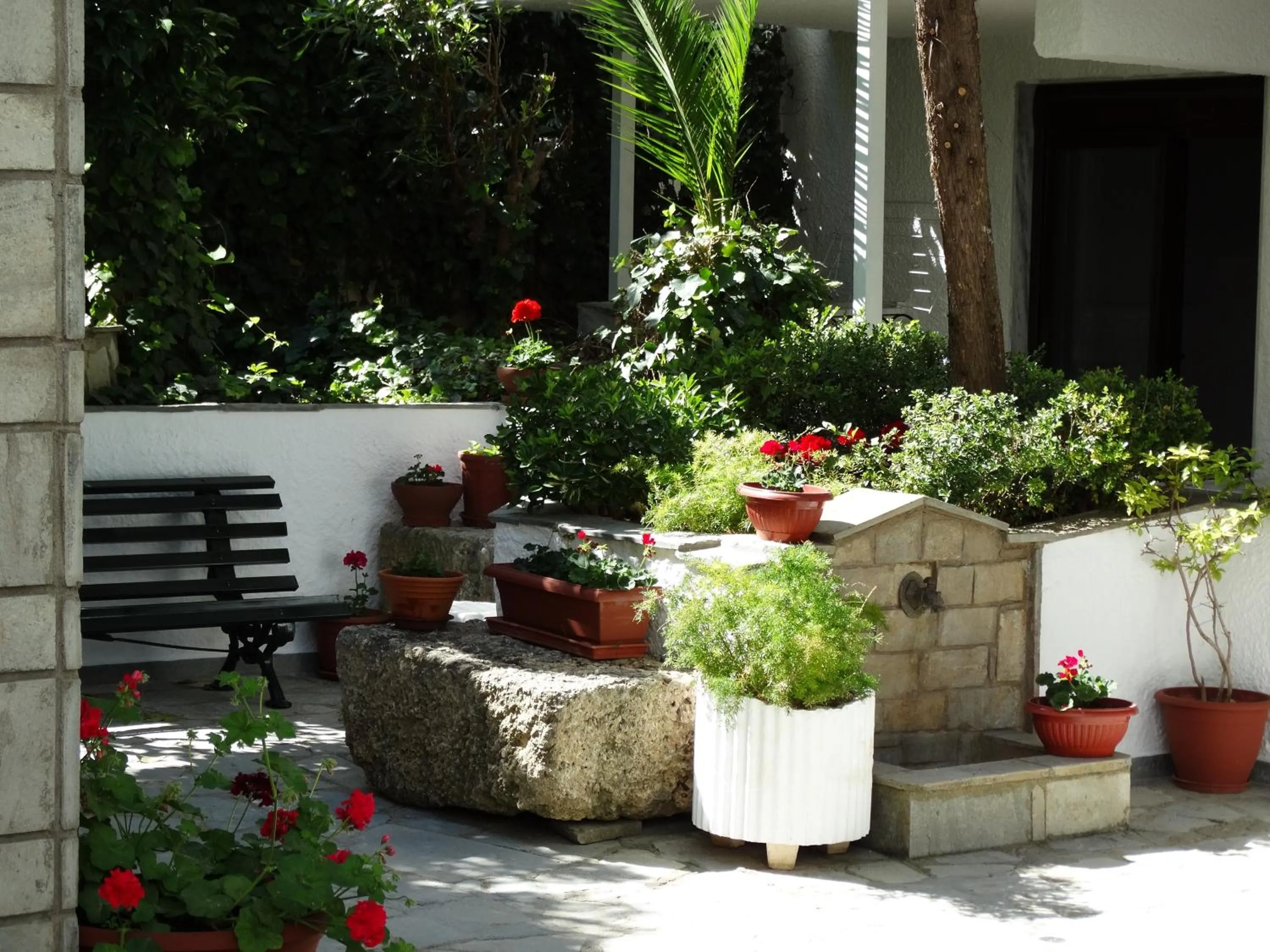 Garden in Argo Apartments