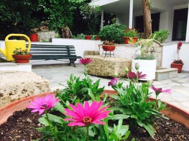Garden in Argo Apartments