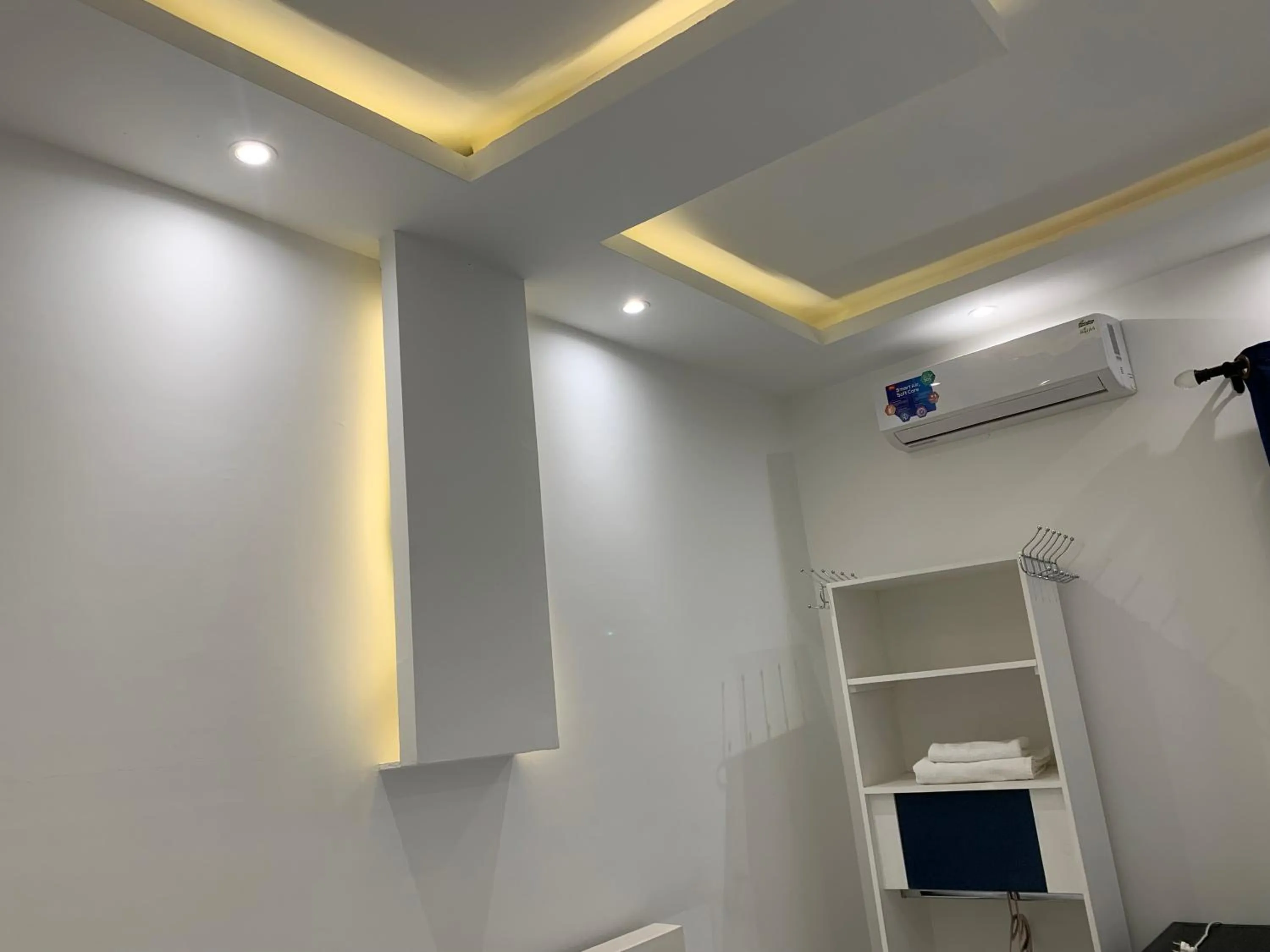 PR Family pyramids inn