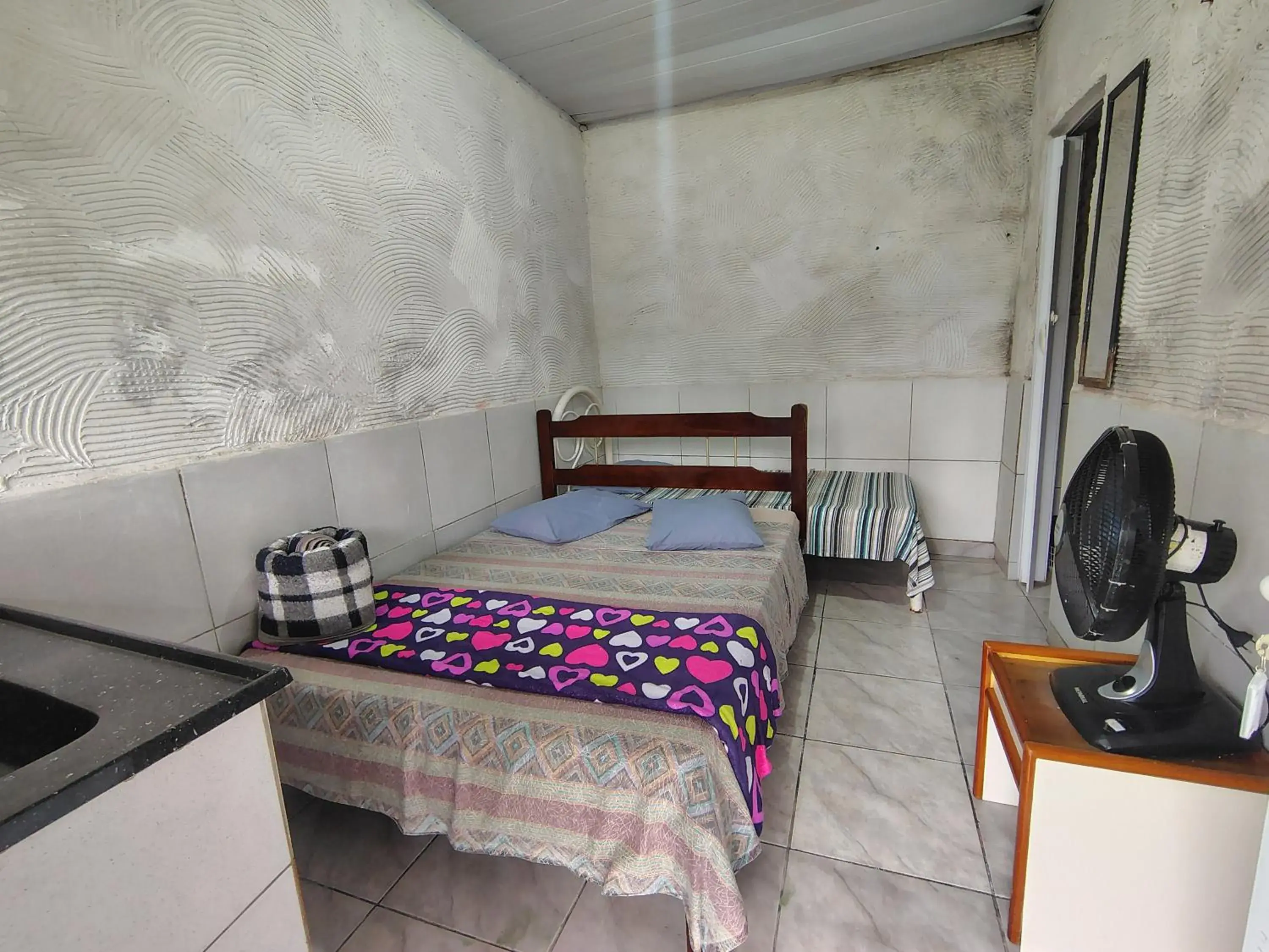 Basic Triple Room in Pousada Lambaris Pereque Guarujá Basic Triple Room in Pousada Lambaris Pereque Guarujá
