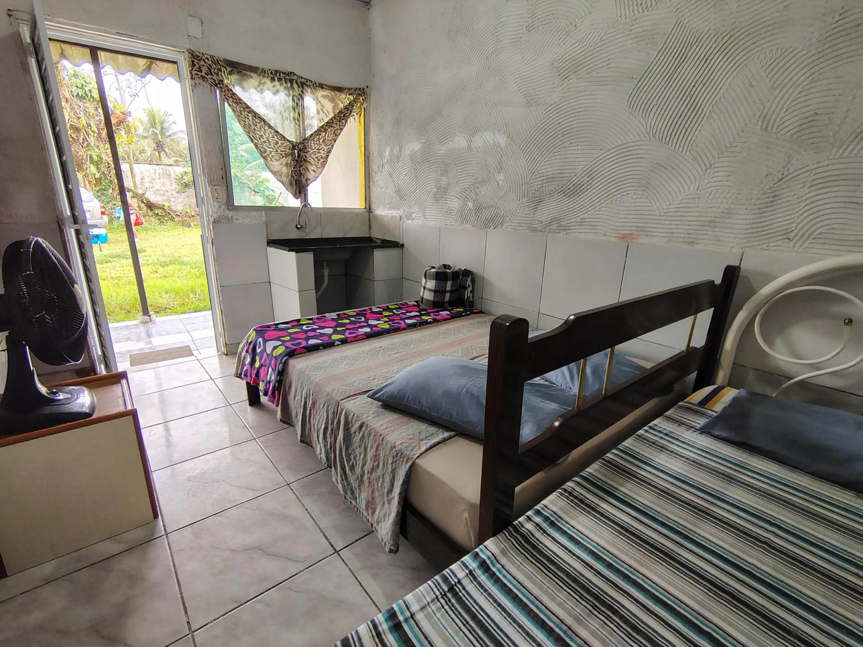 Basic Triple Room in Pousada Lambaris Pereque Guarujá