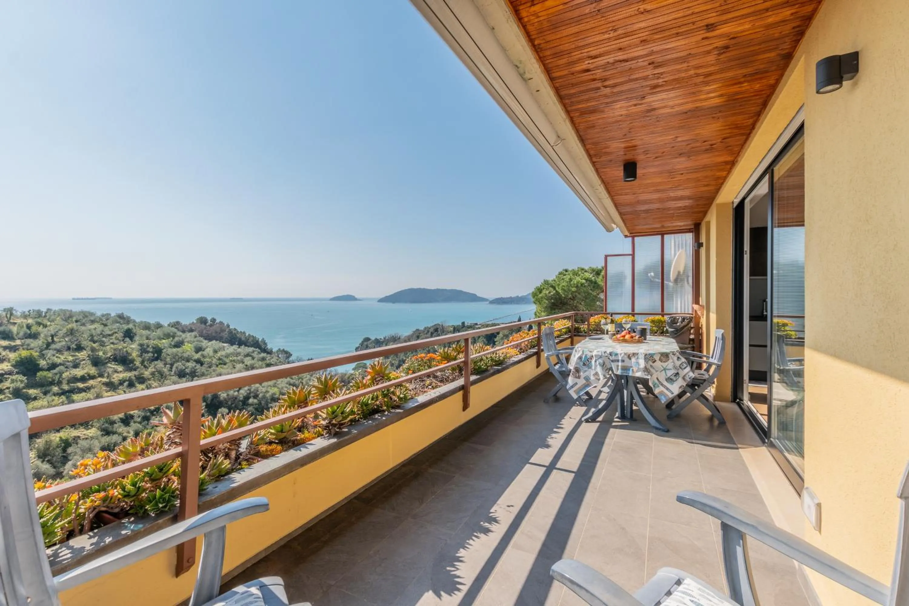 Balcony/Terrace in Eco del Silenzio